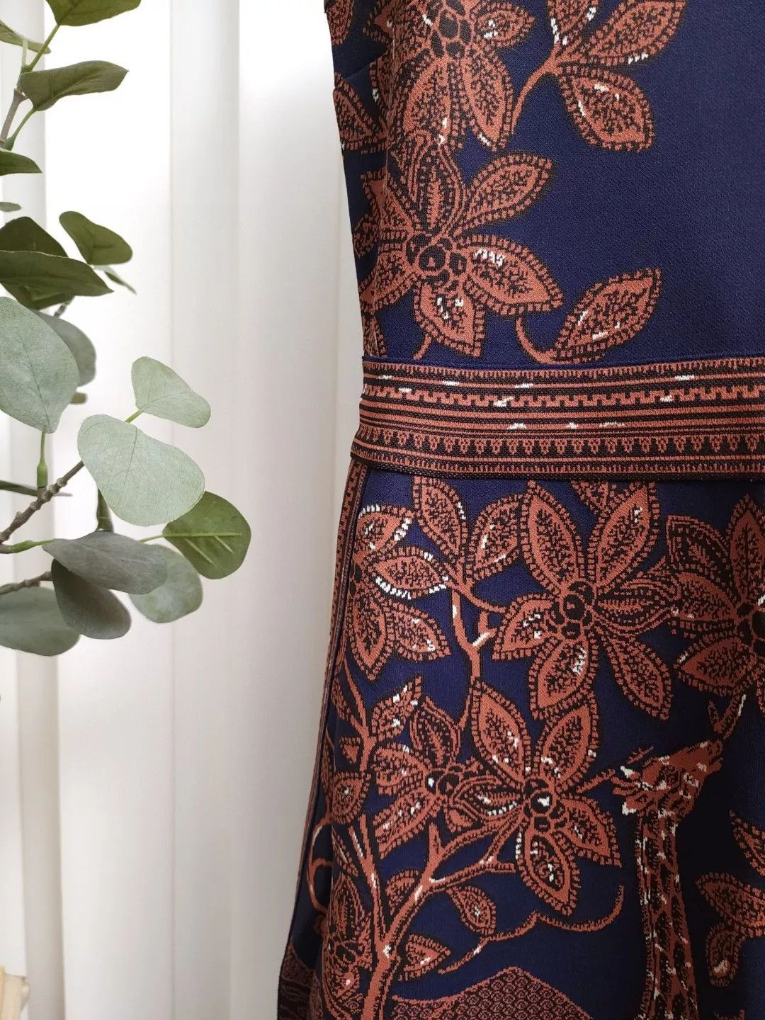 Valentino Valentino Jungle Knitted Dress with Giraffe Print Size M / US 6-8 / IT 42-44 - 7 Thumbnail