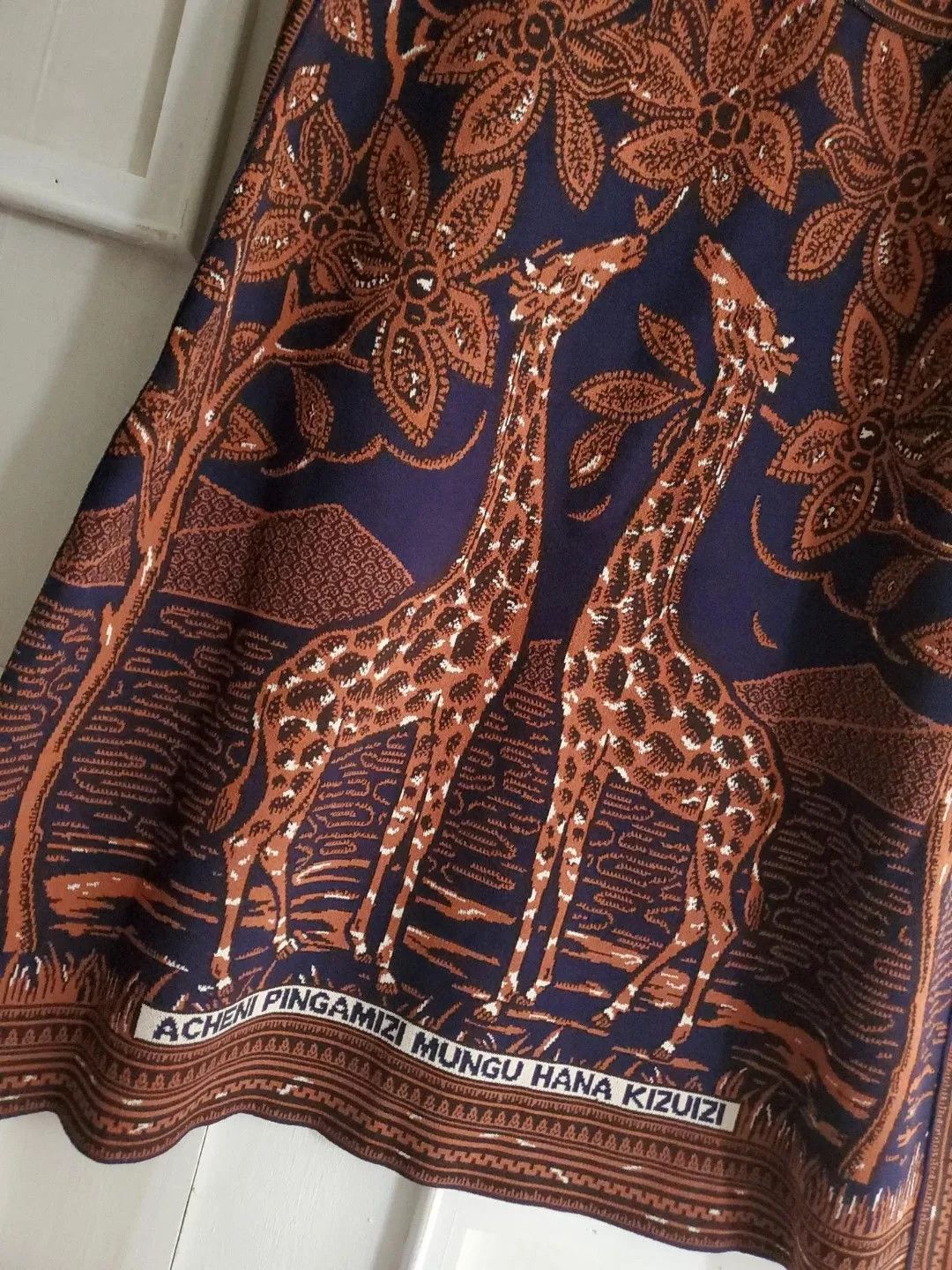 Valentino Valentino Jungle Knitted Dress with Giraffe Print Size M / US 6-8 / IT 42-44 - 3 Thumbnail