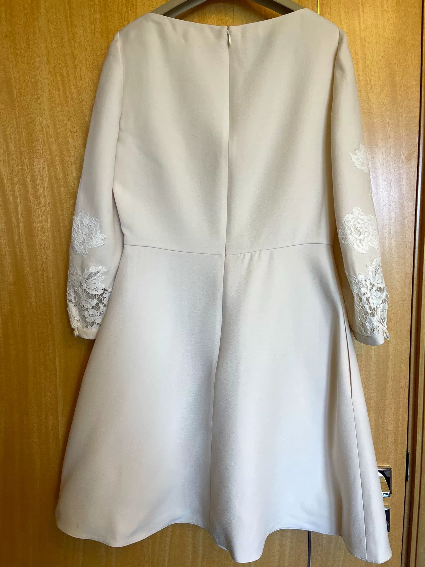 Valentino Valentino White Lace A-Line Dress Size M / US 6-8 / IT 42-44 - 5 Thumbnail