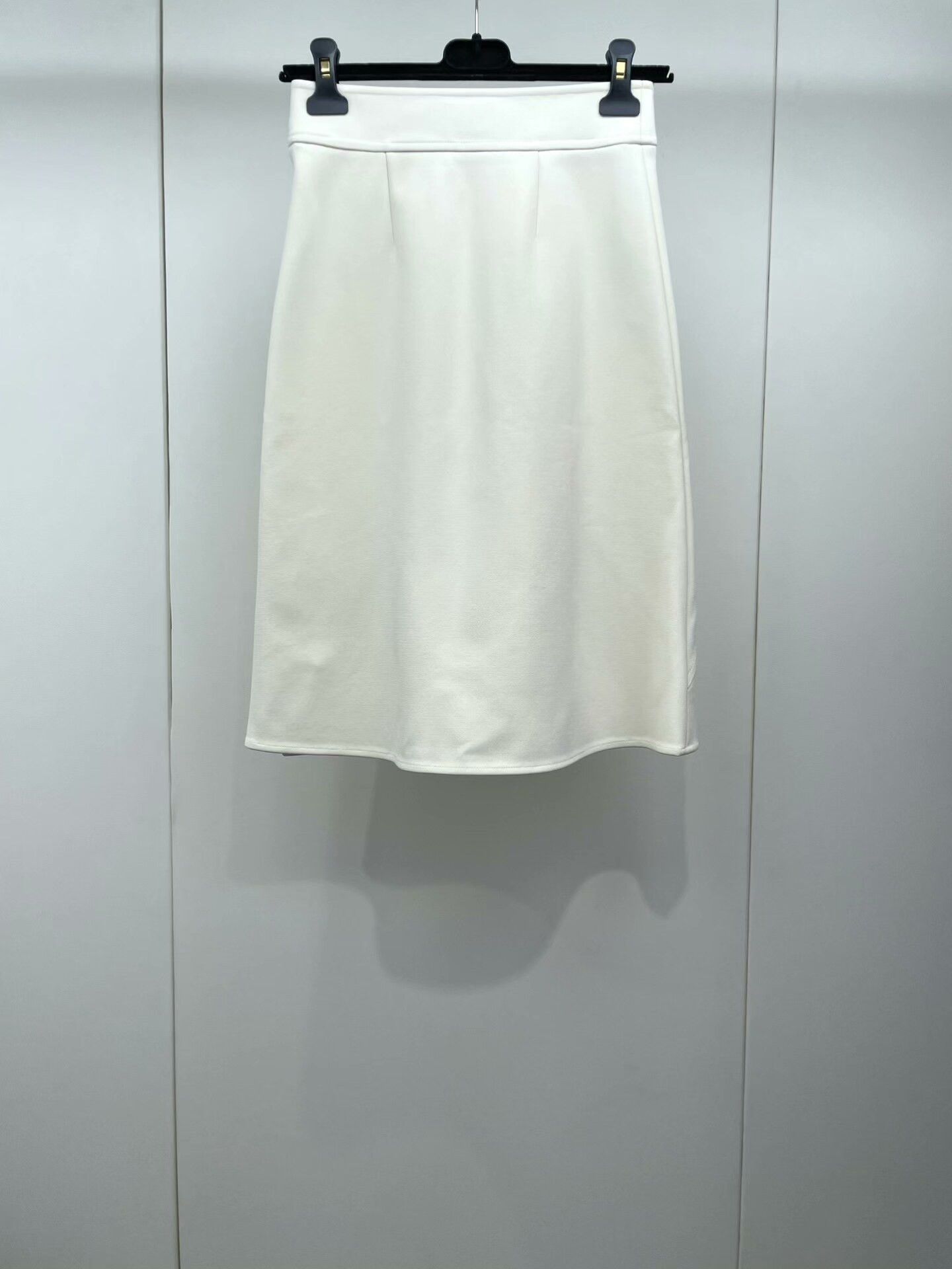 Hermes Hermes Cream Color Midi Skirt Size 28" / US 6 / IT 42 - 2 Thumbnail