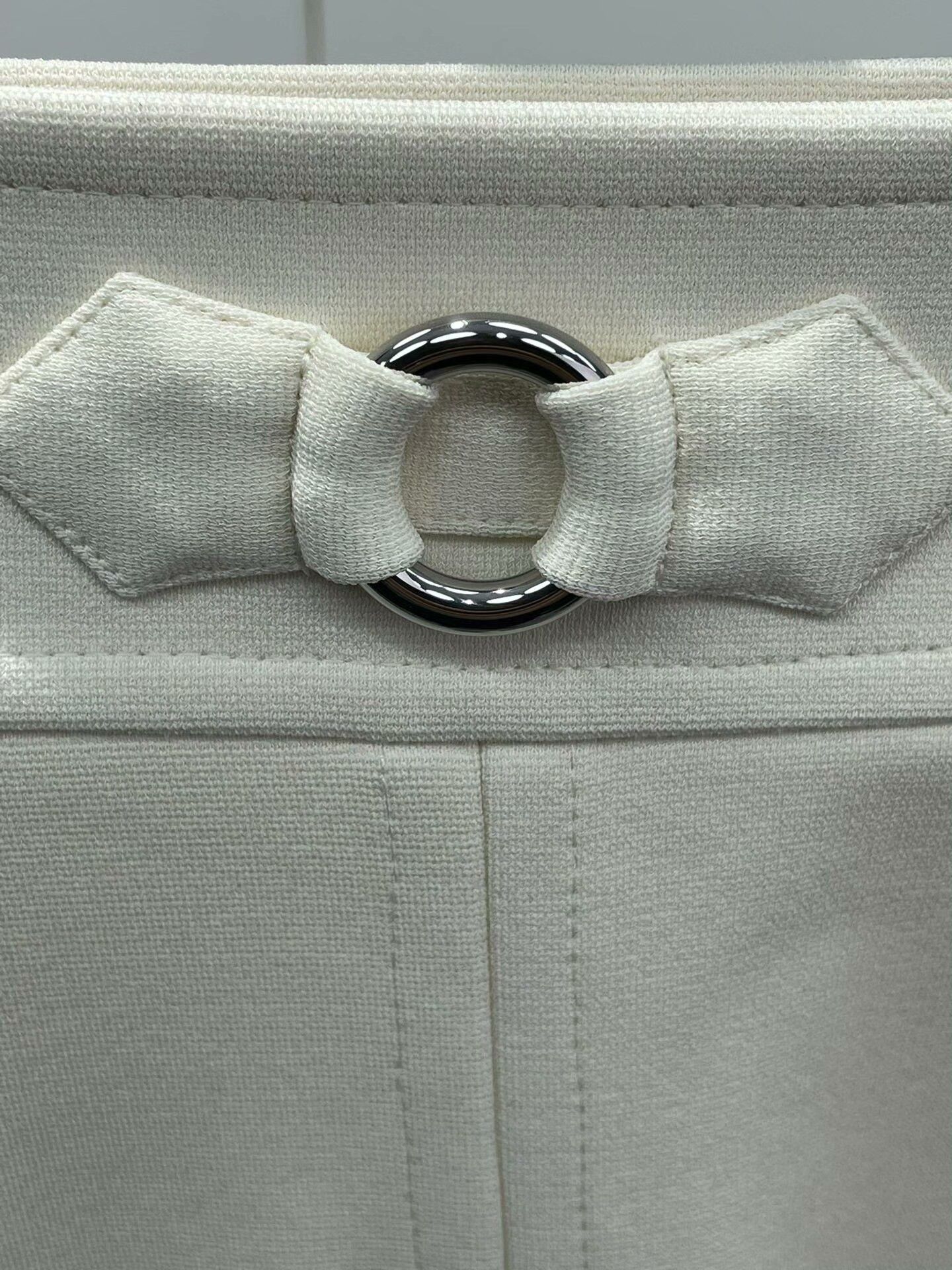Hermes Hermes Cream Color Midi Skirt Size 28" / US 6 / IT 42 - 3 Thumbnail