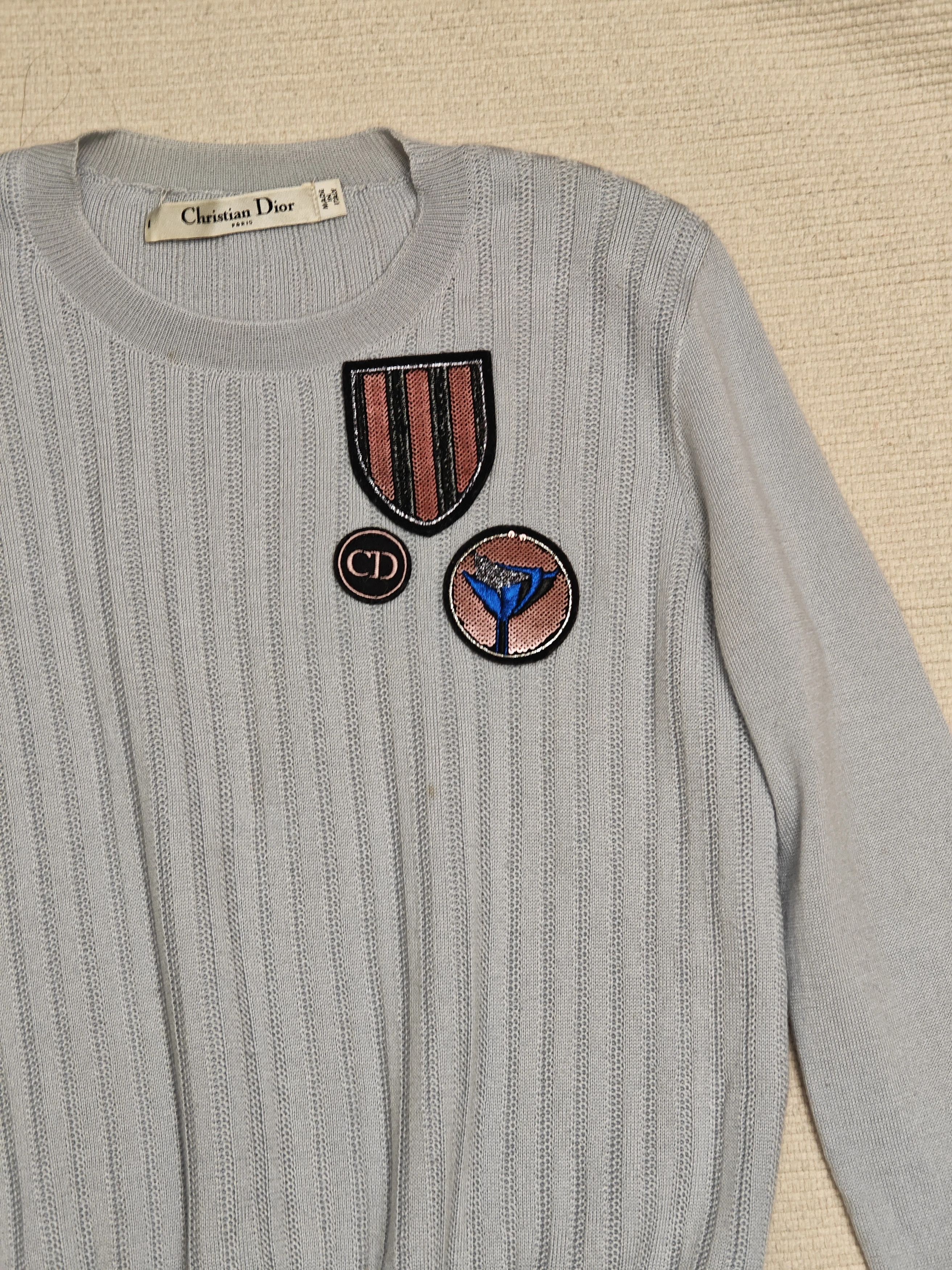 Dior dior light blue badge sweater Size M / US 6-8 / IT 42-44 - 3 Thumbnail