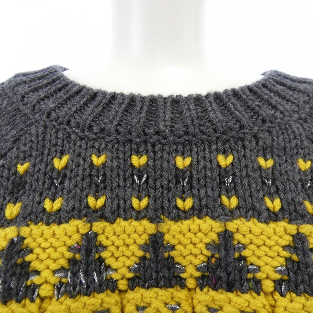 Chanel Chanel Chanel Knitwear Others Tops P57342K07534 17B DUTY FREE for USA Size ONE SIZE - 6 Thumbnail