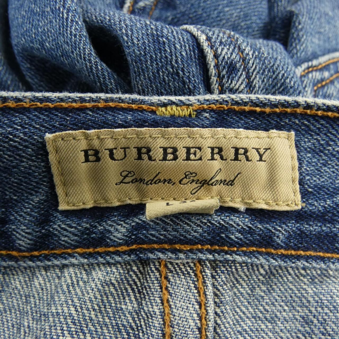 Burberry Burberry Burberry Jeans Denim Jeans DUTY FREE for USA Size ONE SIZE - 4 Thumbnail