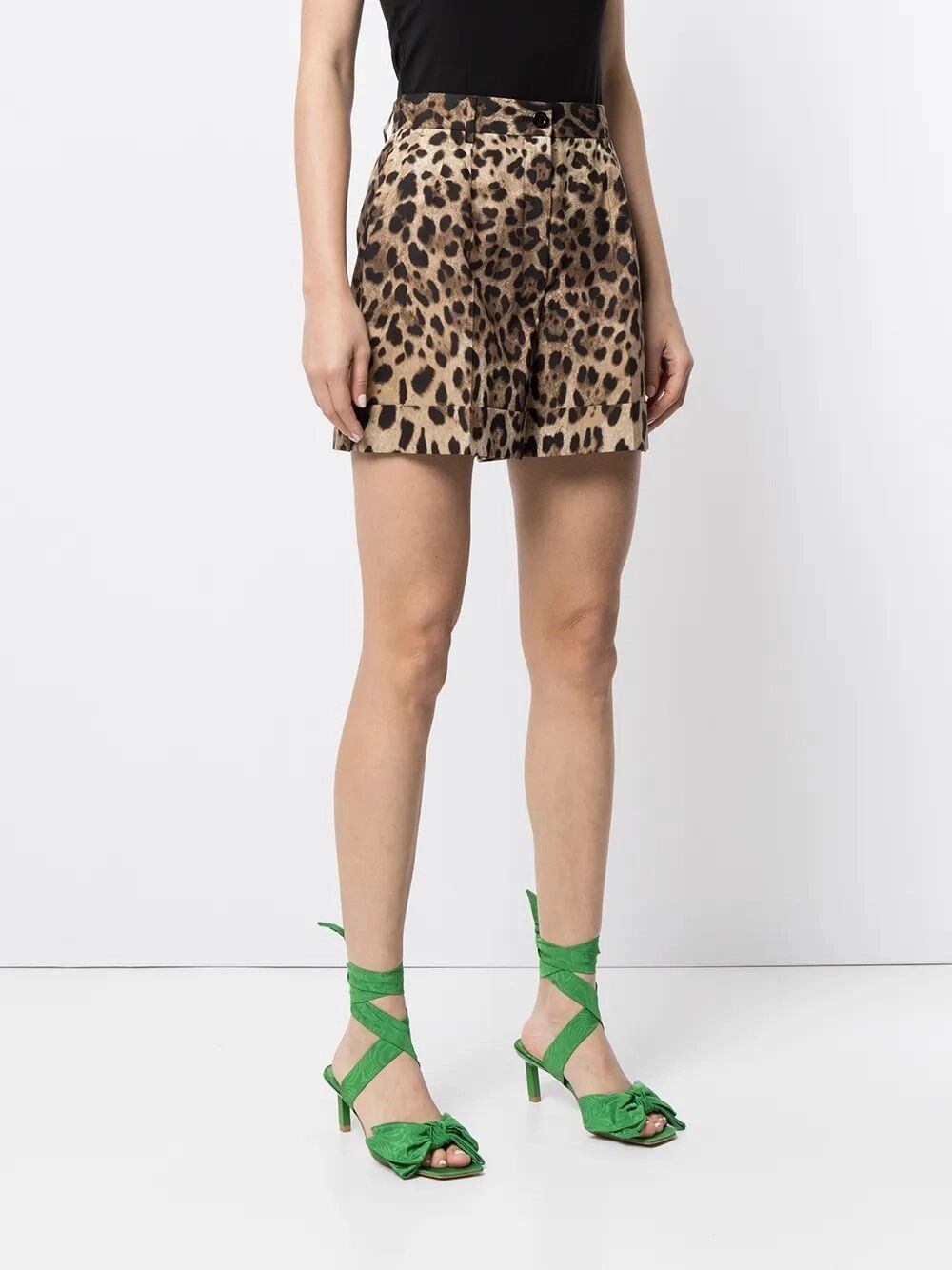 Dolce & Gabbana Shorts Size 28" / US 6 / IT 42 - 6 Thumbnail