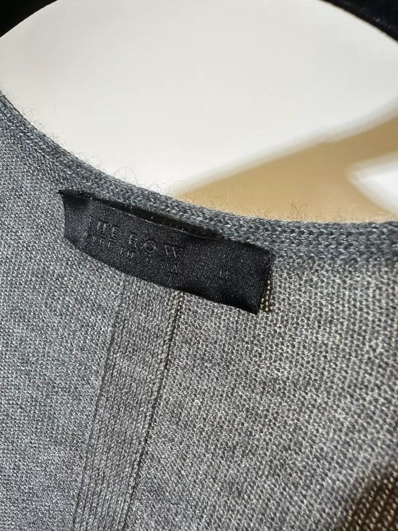 The Row Gray V-Neck Sweater M
