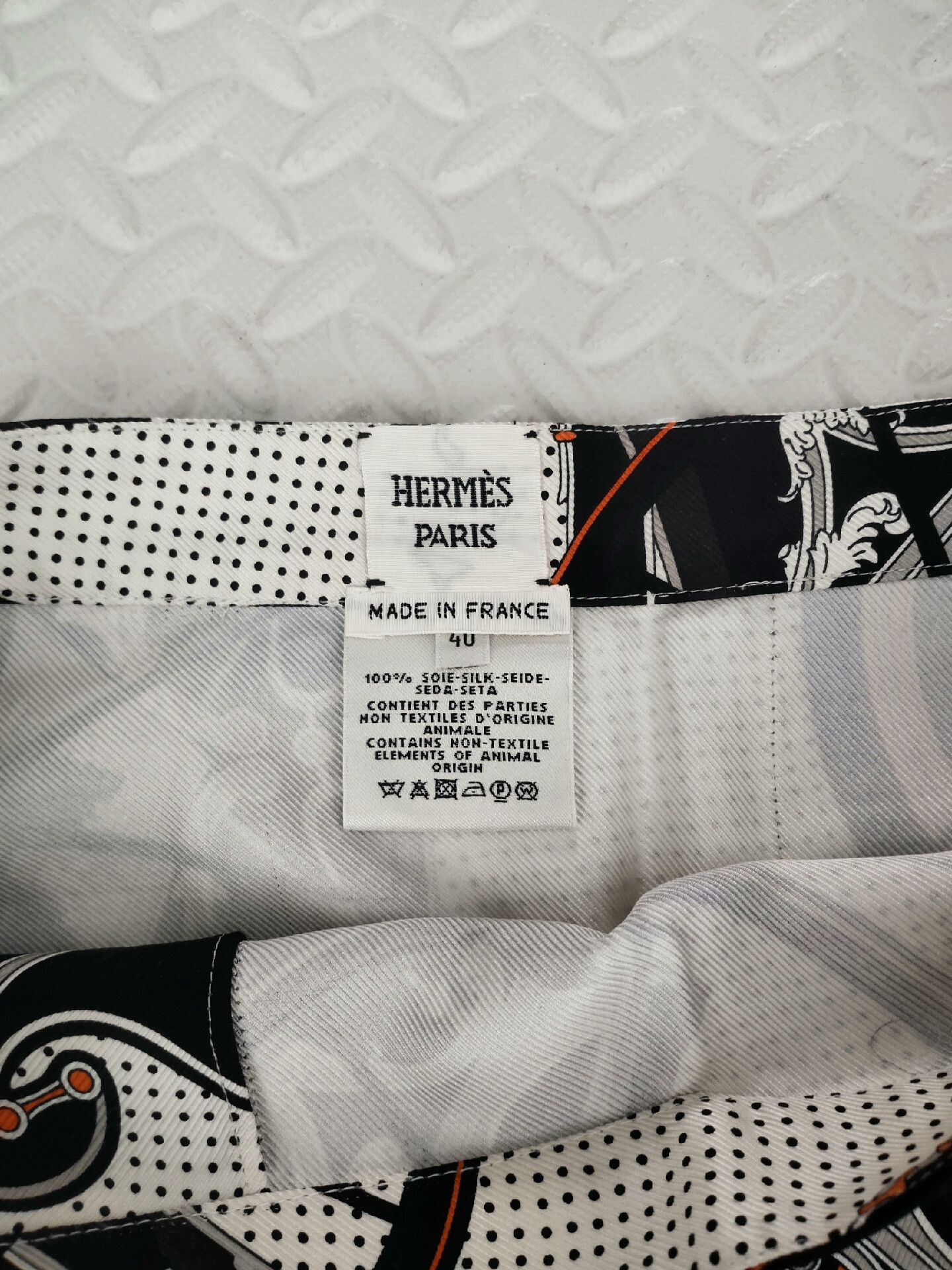 Hermes Hermes Silk Printed Pleated Skirt with Slit Size US 28 / EU 44 - 7 Thumbnail