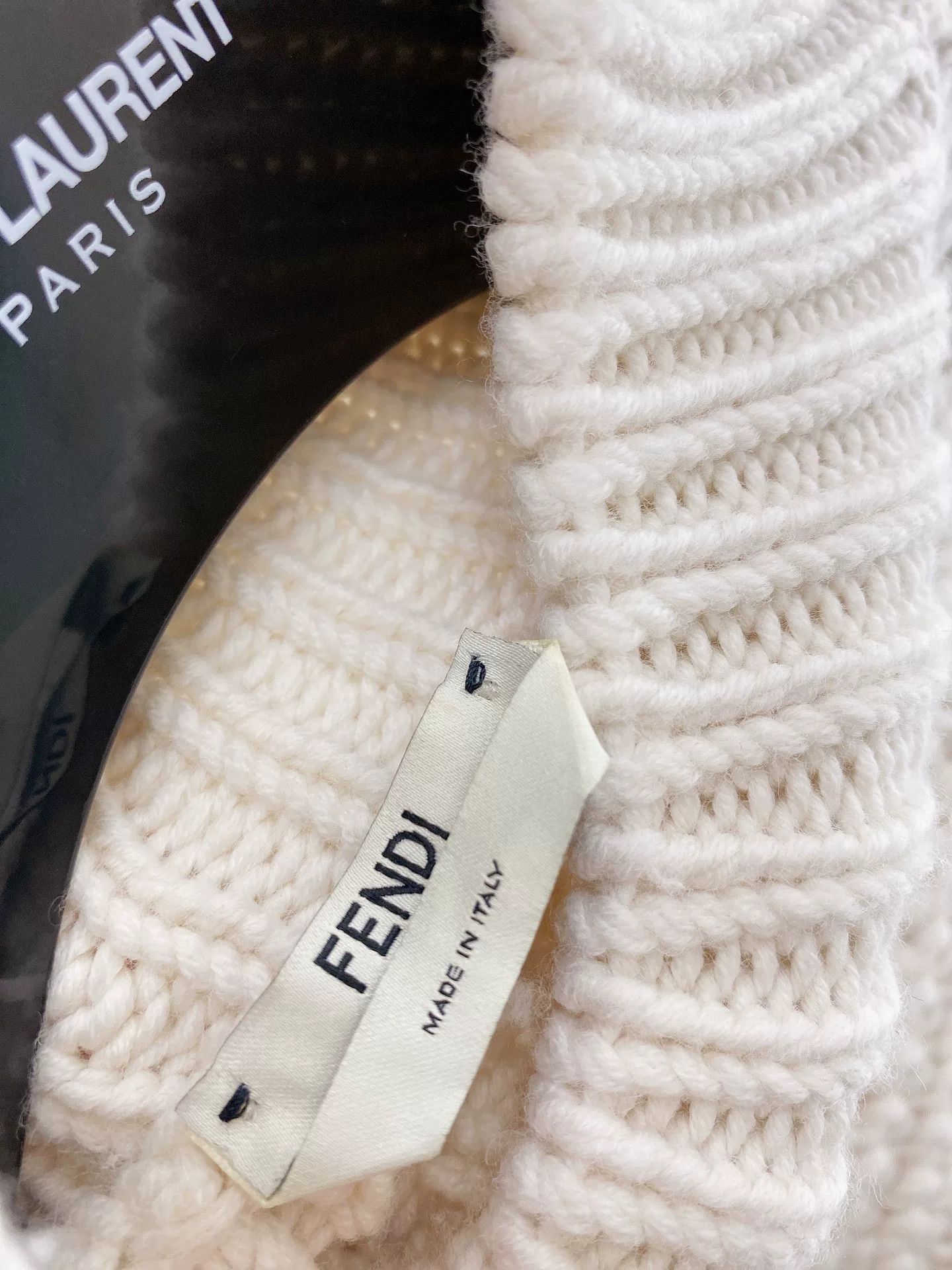Fendi Fendi Cropped Knit Sweater Size US M / EU 48-50 / 2 - 3 Thumbnail