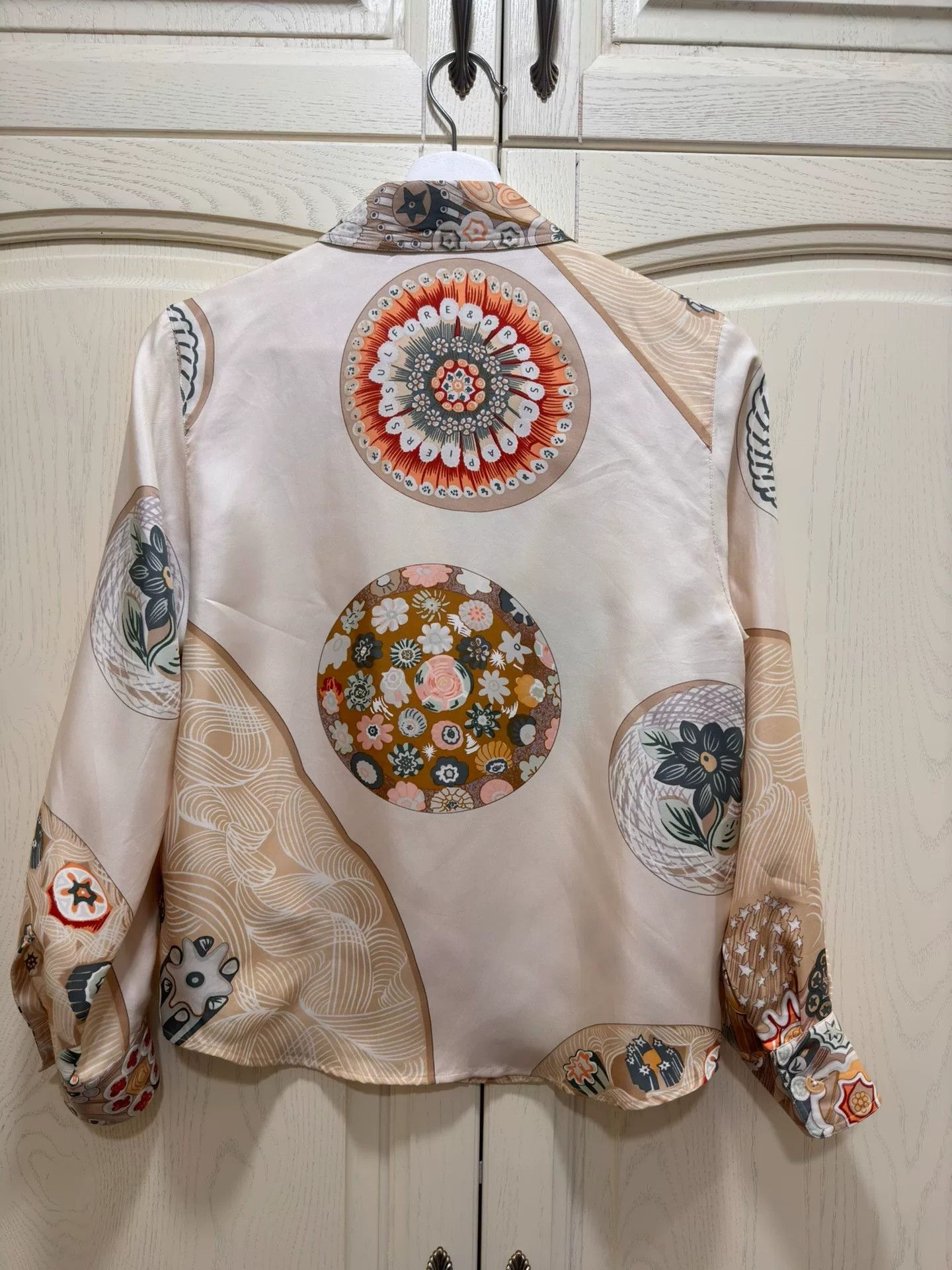 Hermes Hermes Vintage Floral Silk Shirt Size US M / EU 48-50 / 2 - 4 Thumbnail