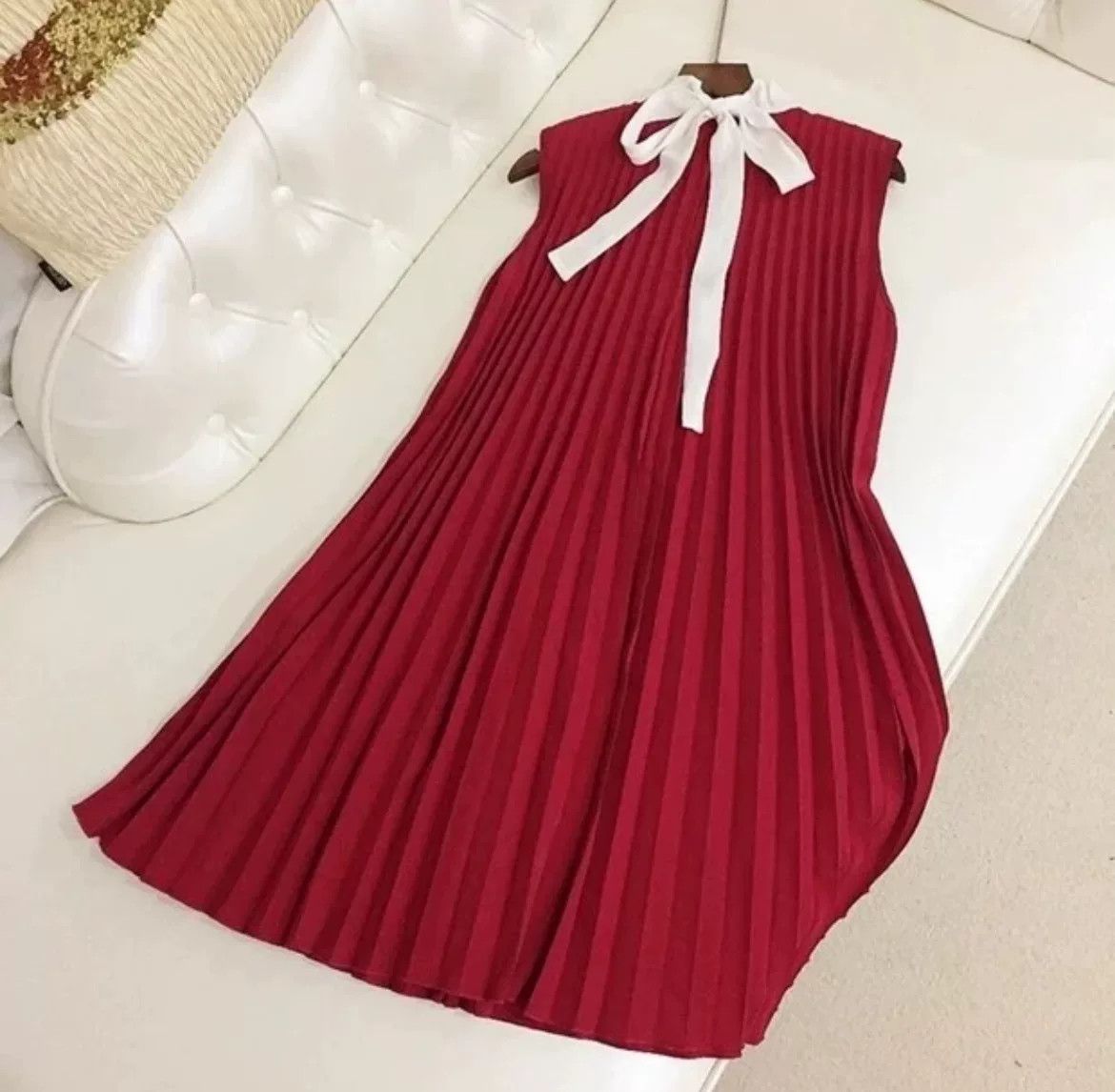 Valentino Valentino Red Silk Evening Long Dress Size US 38 / EU 54 - 2 Thumbnail