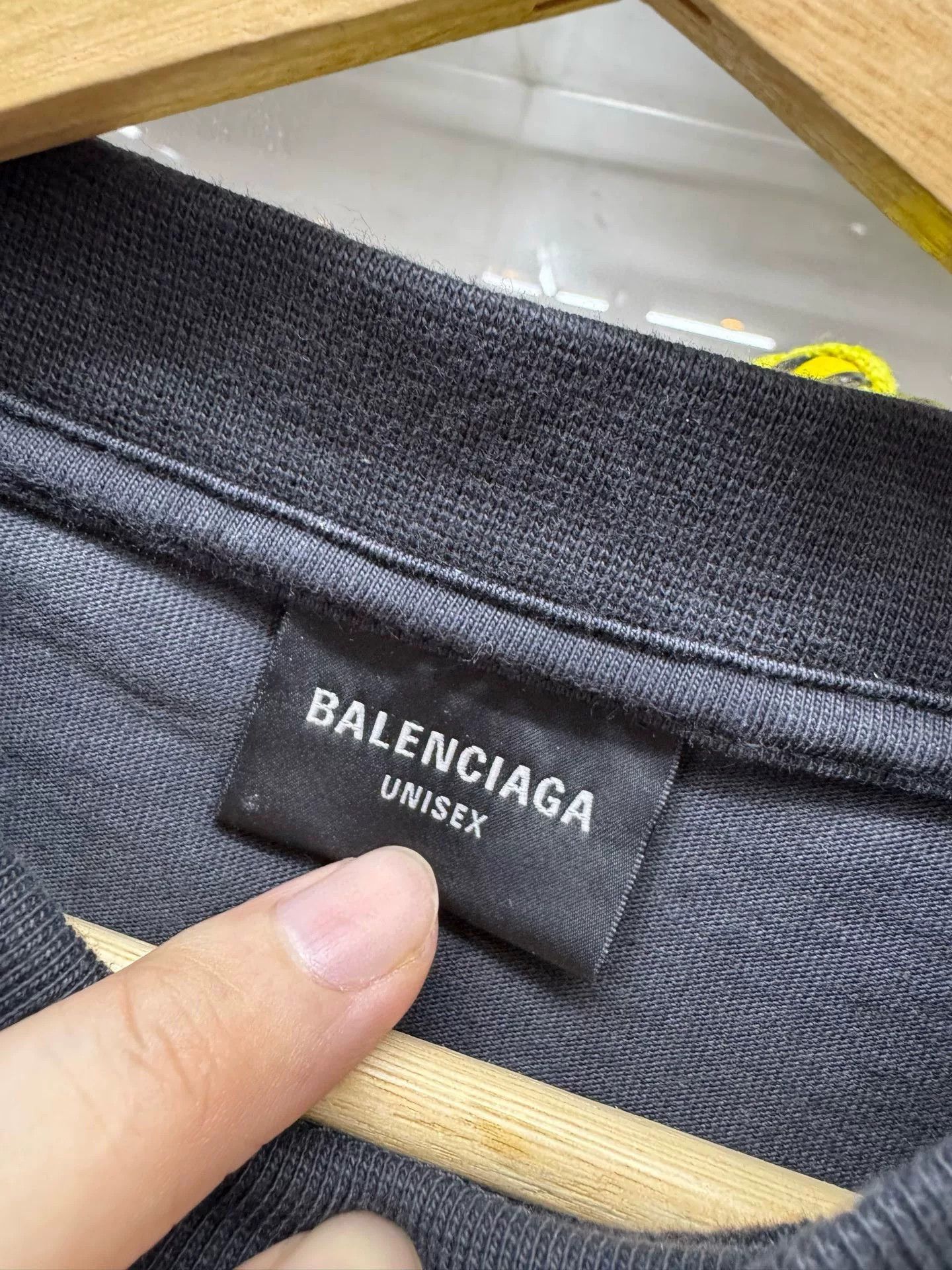 Balenciaga Balenciaga Reverse Logo Print Crewneck T-Shirt Size US L / EU 52-54 / 3 - 4 Thumbnail