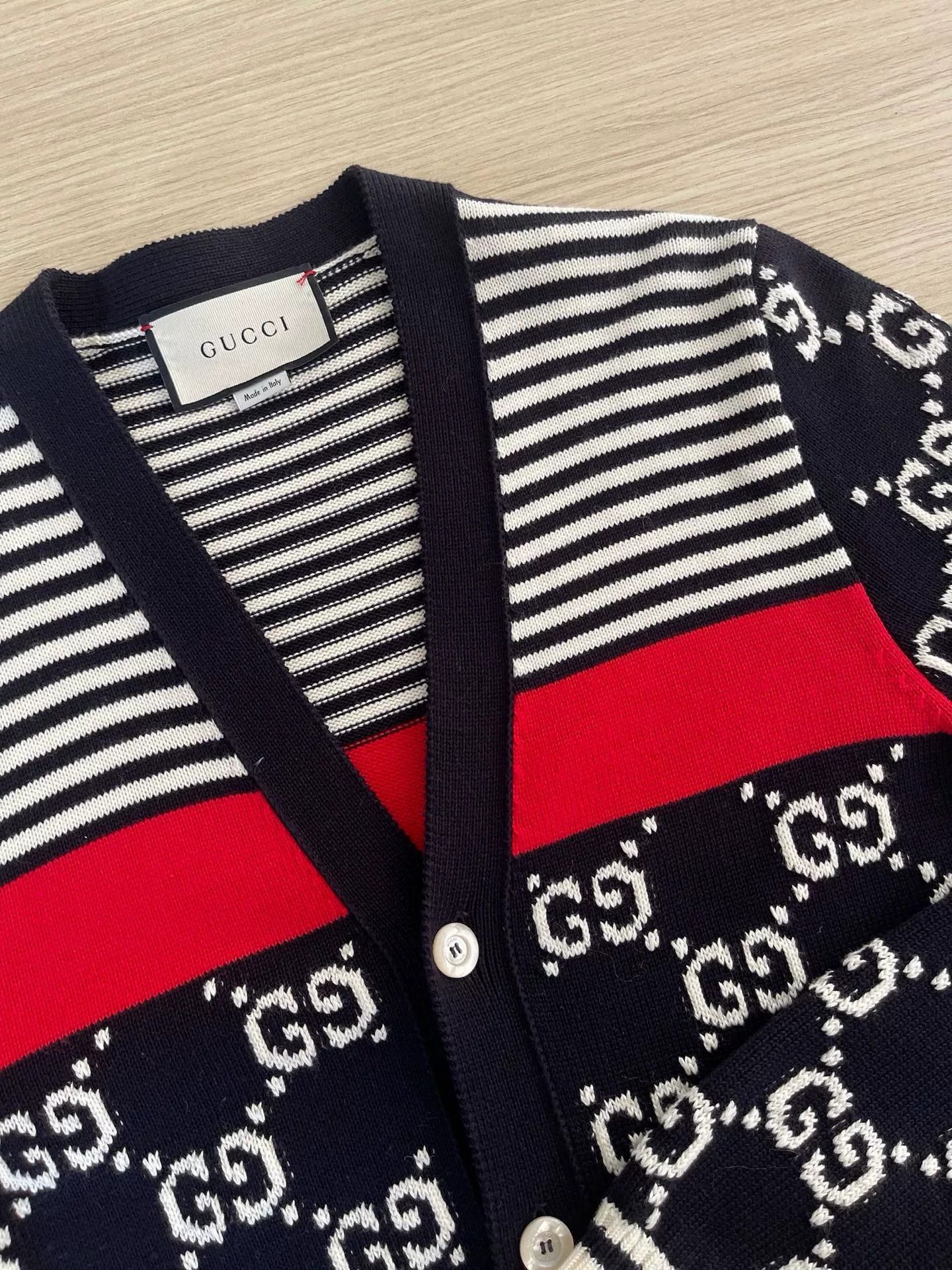 Gucci Guccis 2xxx Size US S / EU 44-46 / 1 - 4 Thumbnail