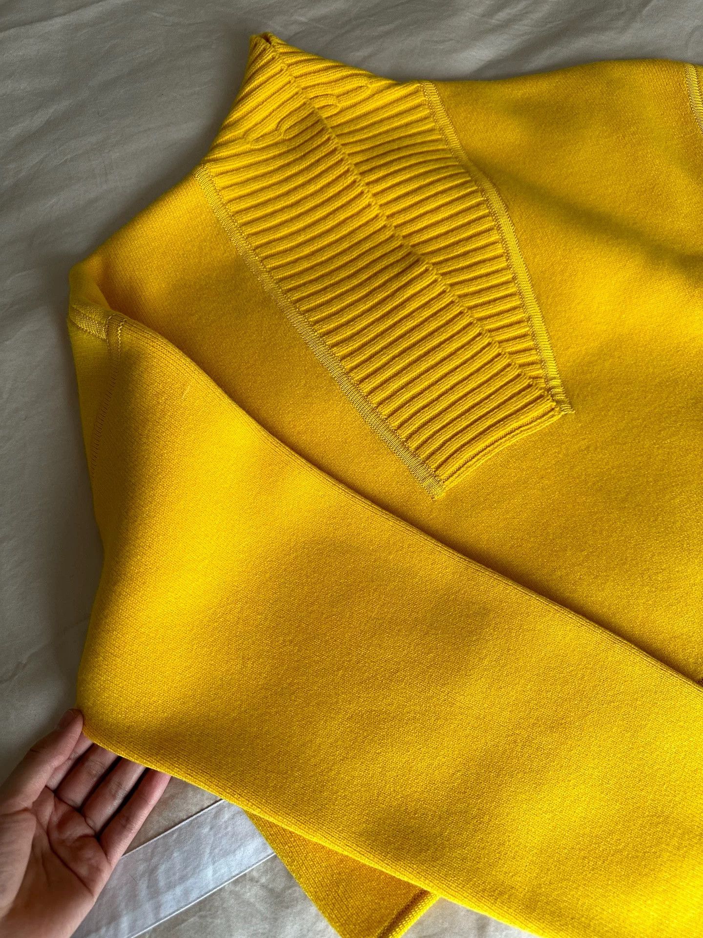 Hermes Hermes Yellow Knit Pullover Sweater Size US M / EU 48-50 / 2 - 2 Thumbnail