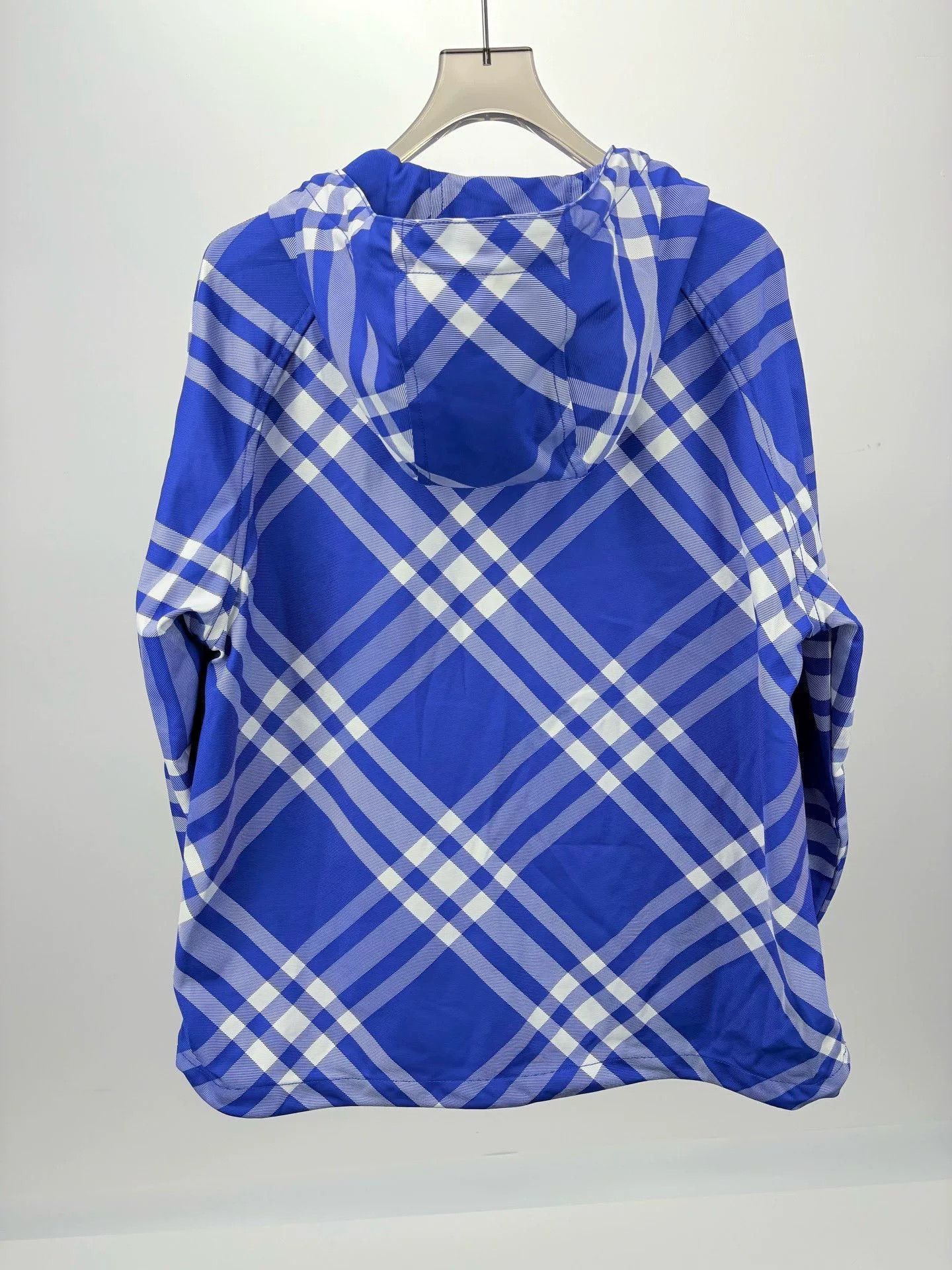 Burberry Burberry Checked Hooded Jacket Size US M / EU 48-50 / 2 - 2 Thumbnail