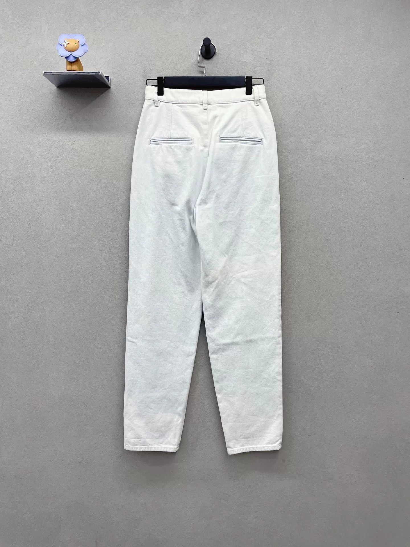 Chanel Chanel White Straight-Leg Denim Jeans Size US 36 / EU 52 - 2 Thumbnail