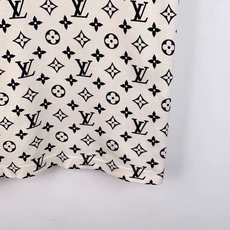 Louis Vuitton Louis Vuitton White Logo Print Cotton T-Shirt Size US XS / EU 42 / 0 - 4 Thumbnail