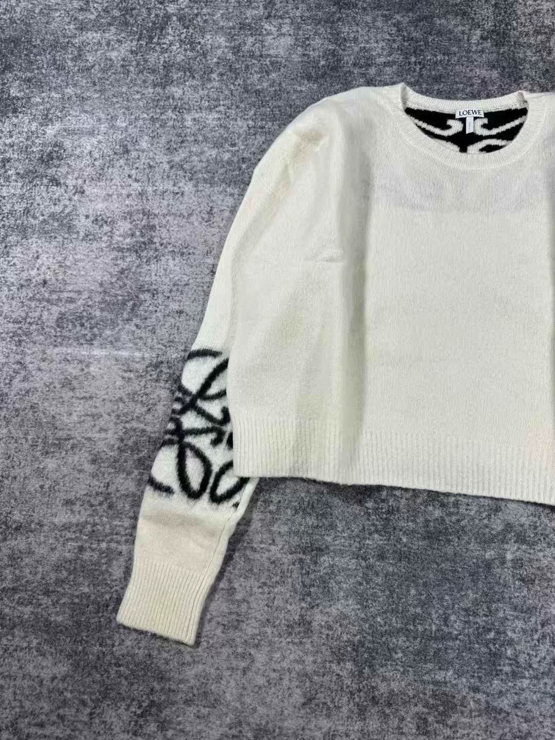 Loewe Loewe White Multi-Logo Wool Sweater Size US XS / EU 42 / 0 - 4 Thumbnail