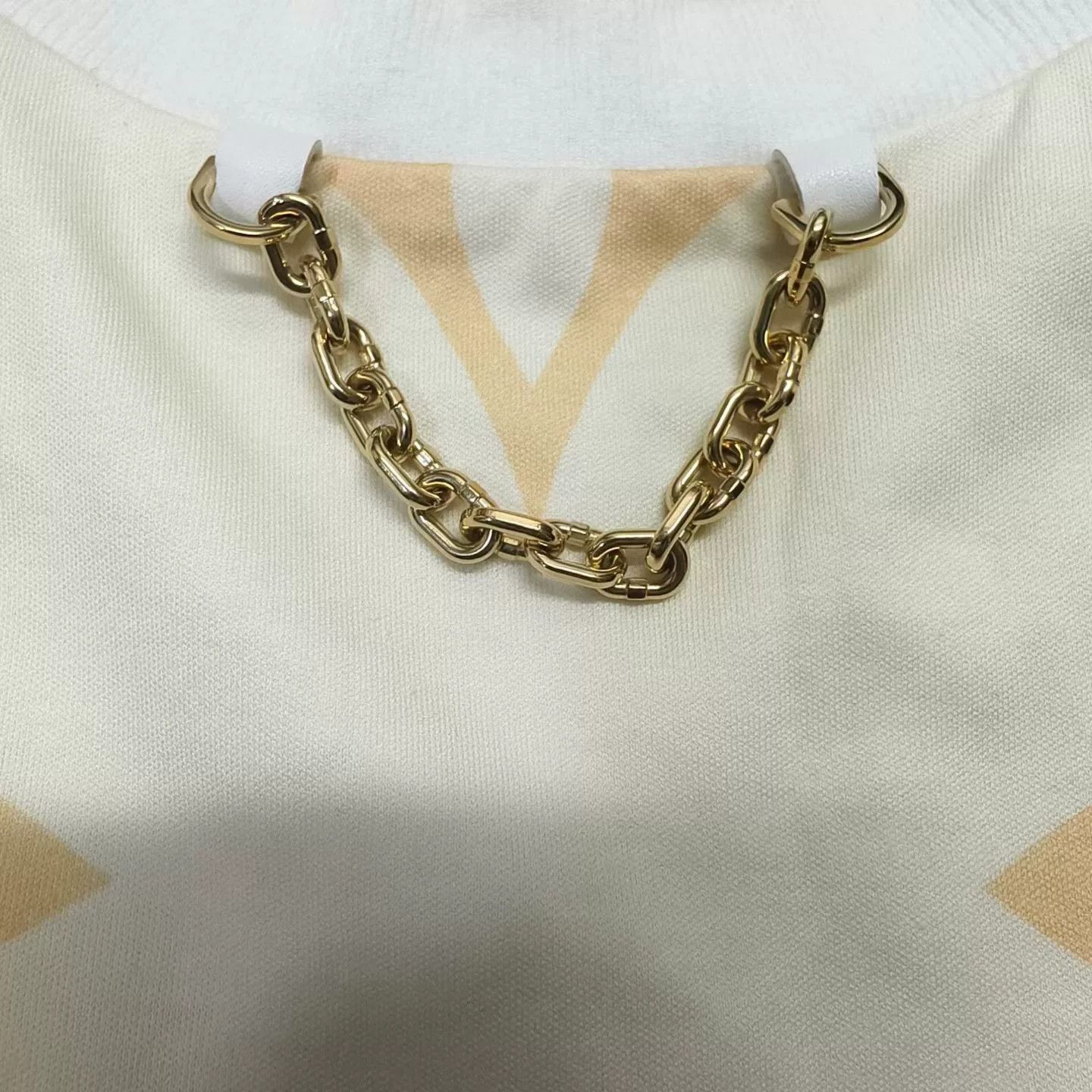 Louis Vuitton Louis Vuitton Gradient Logo Ruffle Sleeve T-shirt Size US XL / EU 56 / 4 - 3 Thumbnail