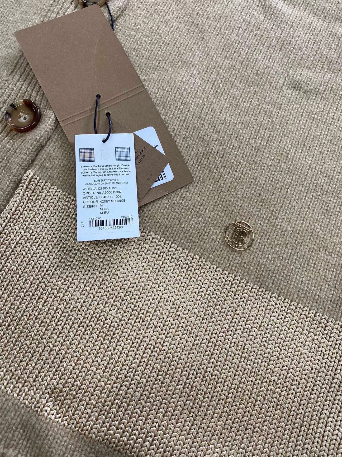 Burberry BURBERRY TB Logo Cashmere Blend Cardigan Size US M / EU 48-50 / 2 - 3 Thumbnail