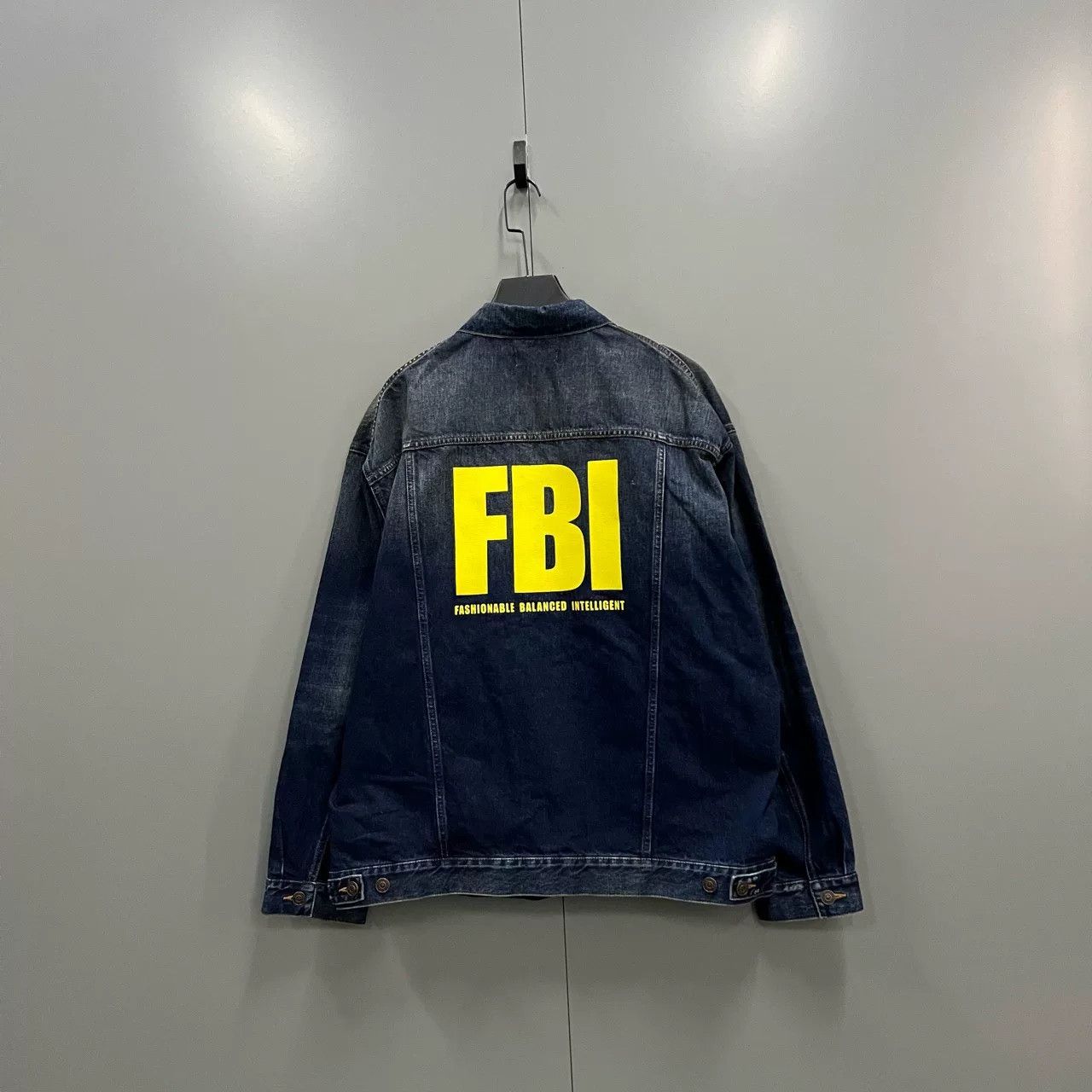 Balenciaga Balenciaga FBI Print Denim Jacket Size US S / EU 44-46 / 1 - 2 Thumbnail