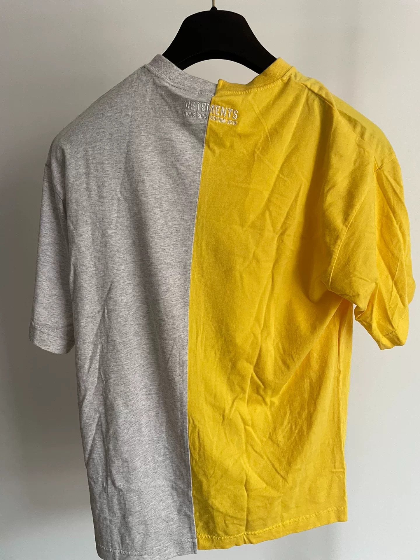 Vetements Vetements Hong Kong Limited Short Sleeve Size US S / EU 44-46 / 1 - 2 Thumbnail