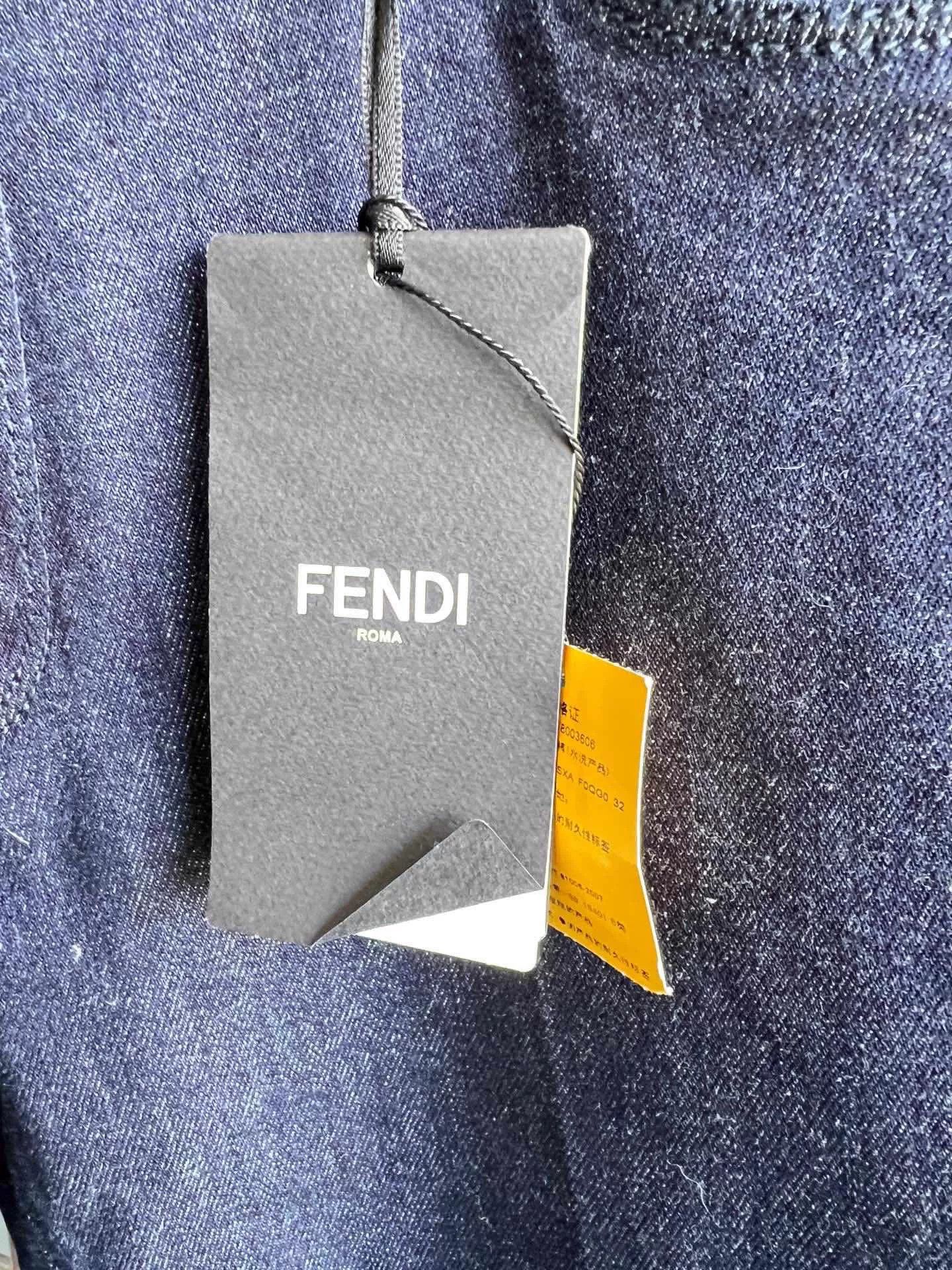 Fendi Fendi Denim Jeans with Puzzle Embroidery Size US 32 / EU 48 - 3 Thumbnail