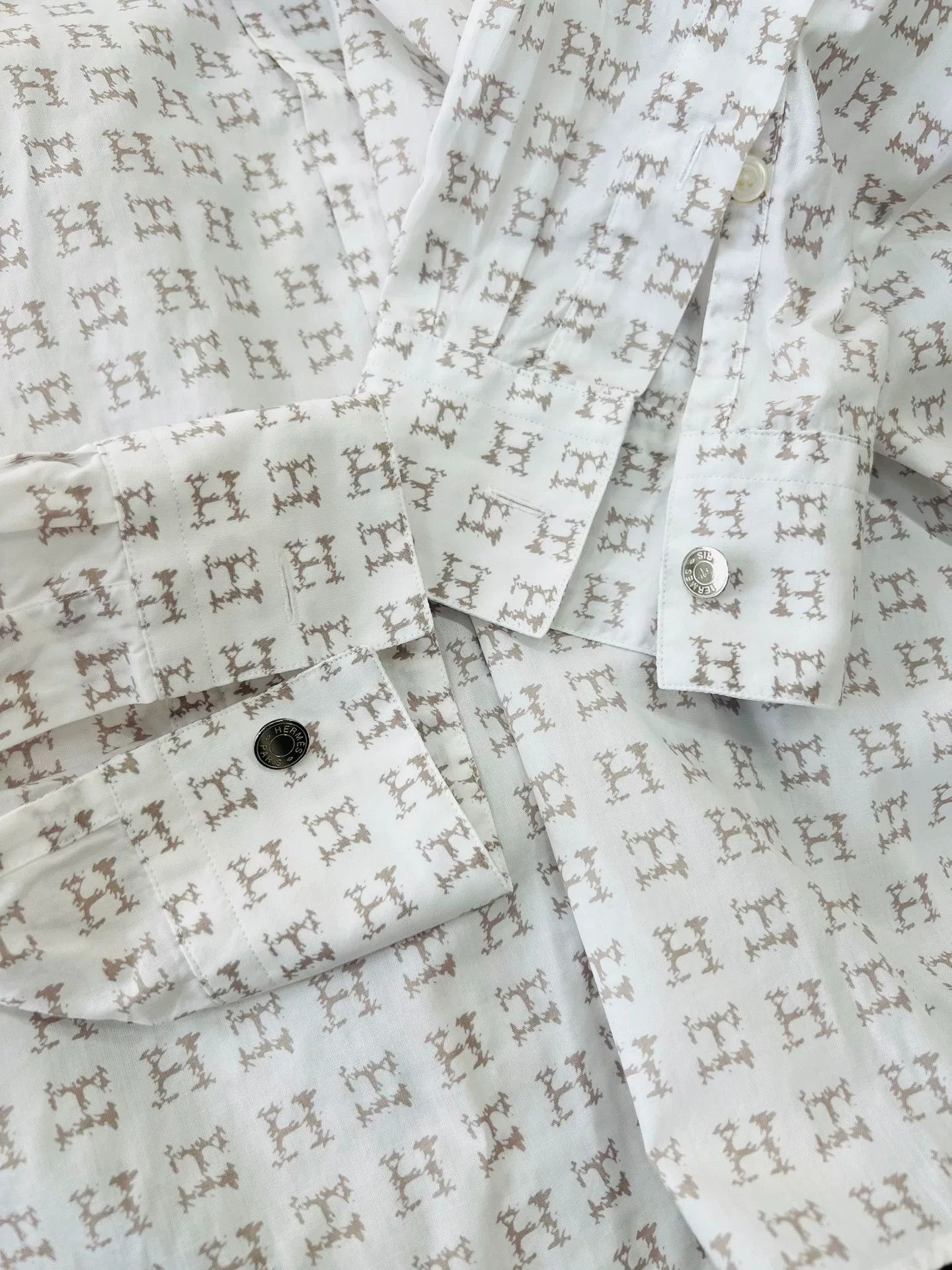 Hermes Hermes Monogram H Shirt Size 43 Size US XL / EU 56 / 4 - 5 Thumbnail