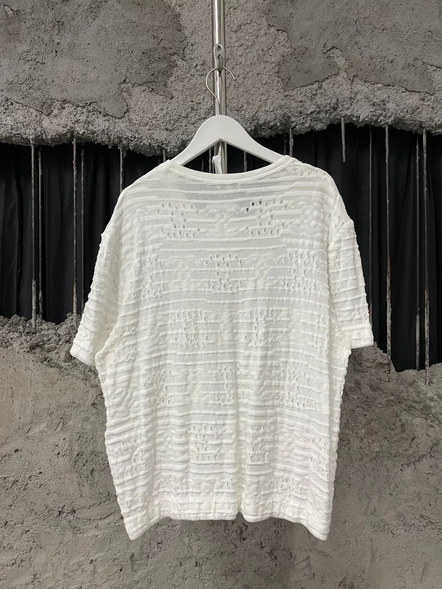 Chanel Chanel White Cutout Logo Short Sleeve Size US M / EU 48-50 / 2 - 2 Thumbnail
