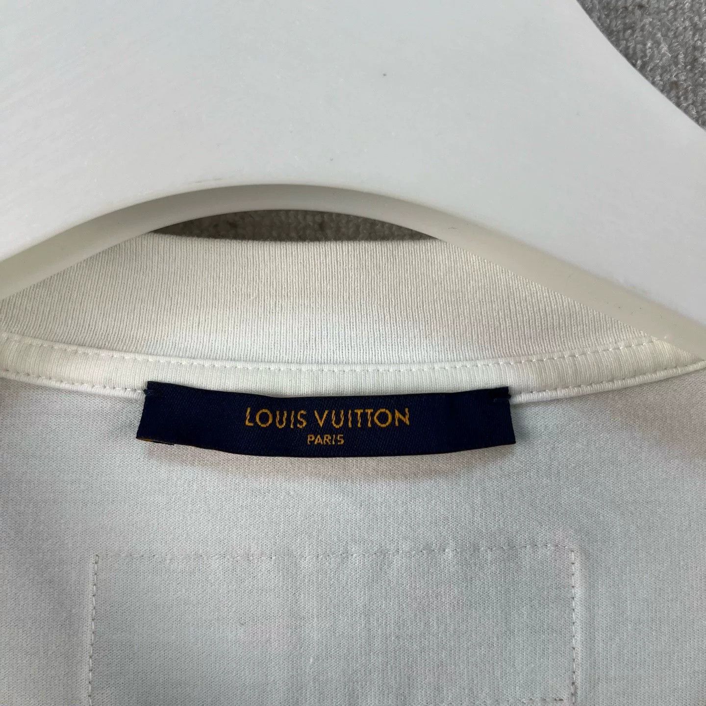 Louis Vuitton Louis Vuitton FW22 Logo Print Crewneck Tee Size US XL / EU 56 / 4 - 4 Thumbnail