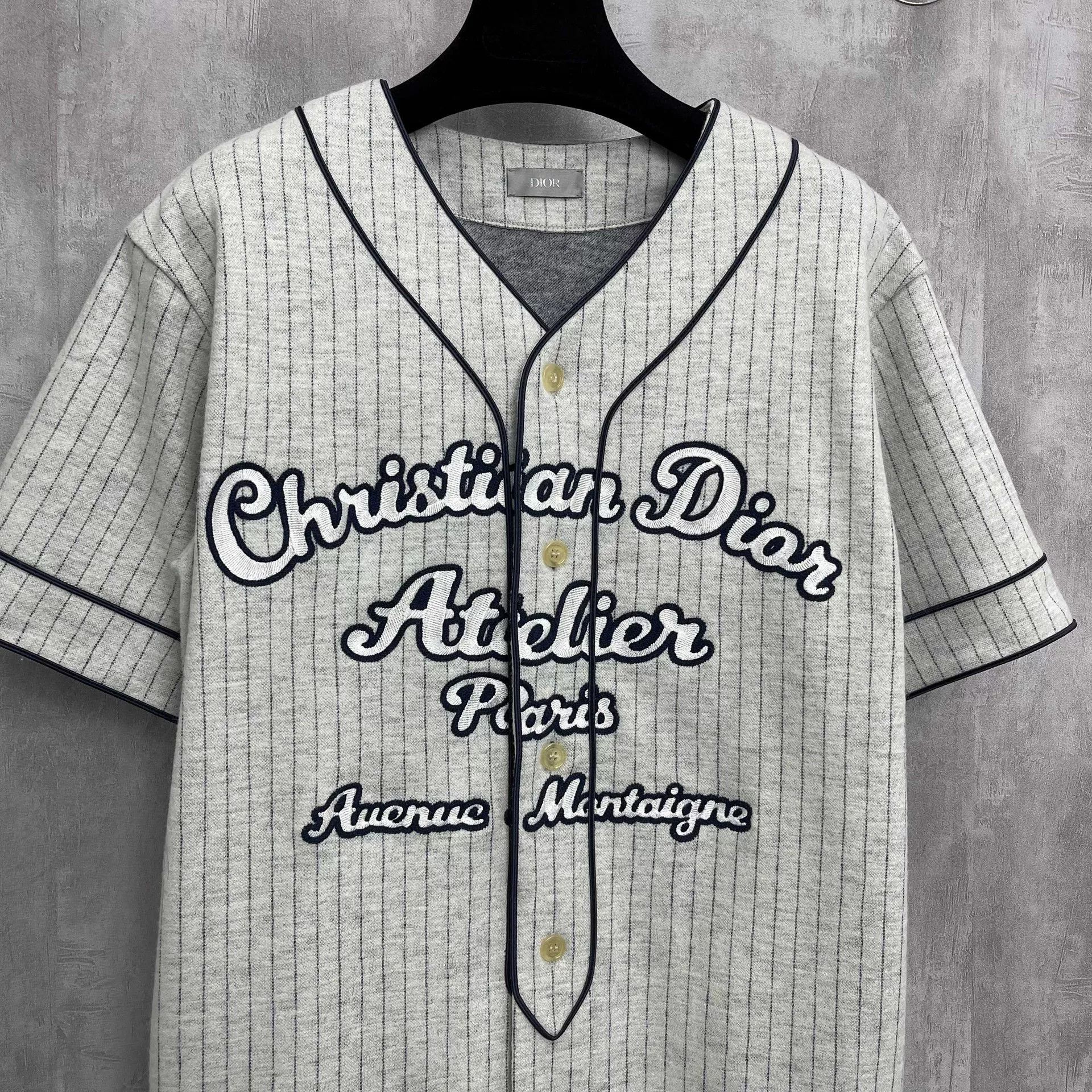 Dior dior cashmere embroidered logo short sleeve jacket Size US XS / EU 42 / 0 - 2 Thumbnail