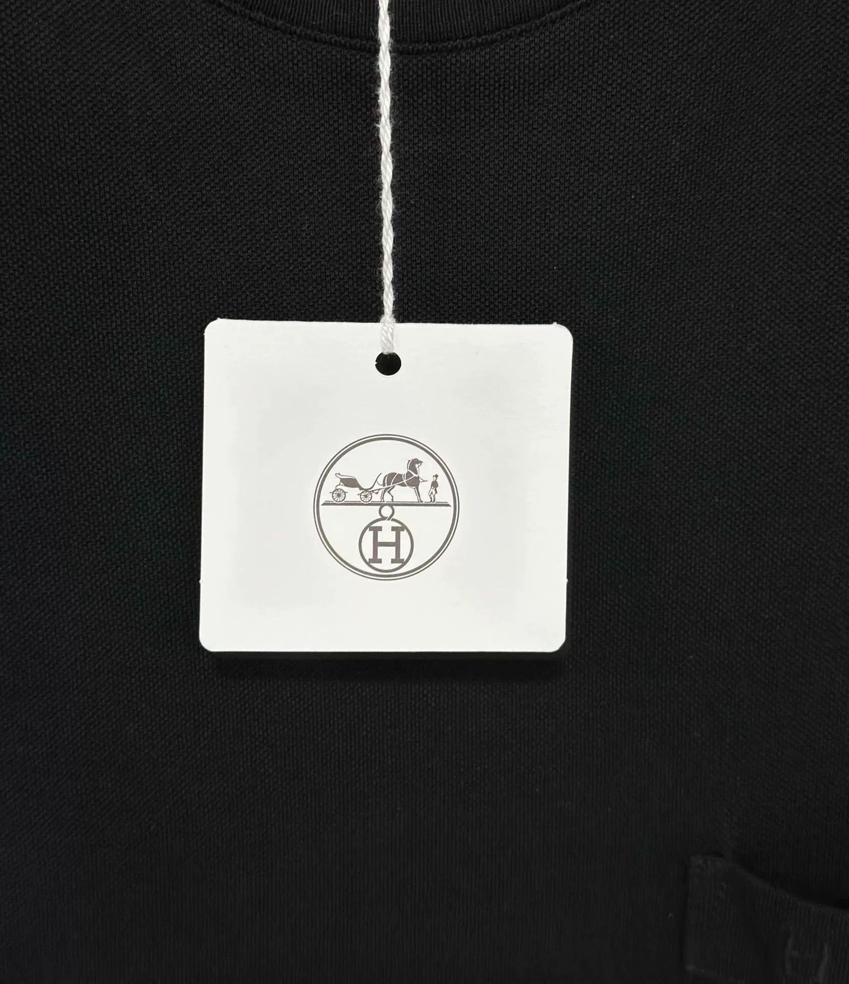 Hermes HERMES Black Round Neck Short Sleeve Size US XL / EU 56 / 4 - 6 Thumbnail