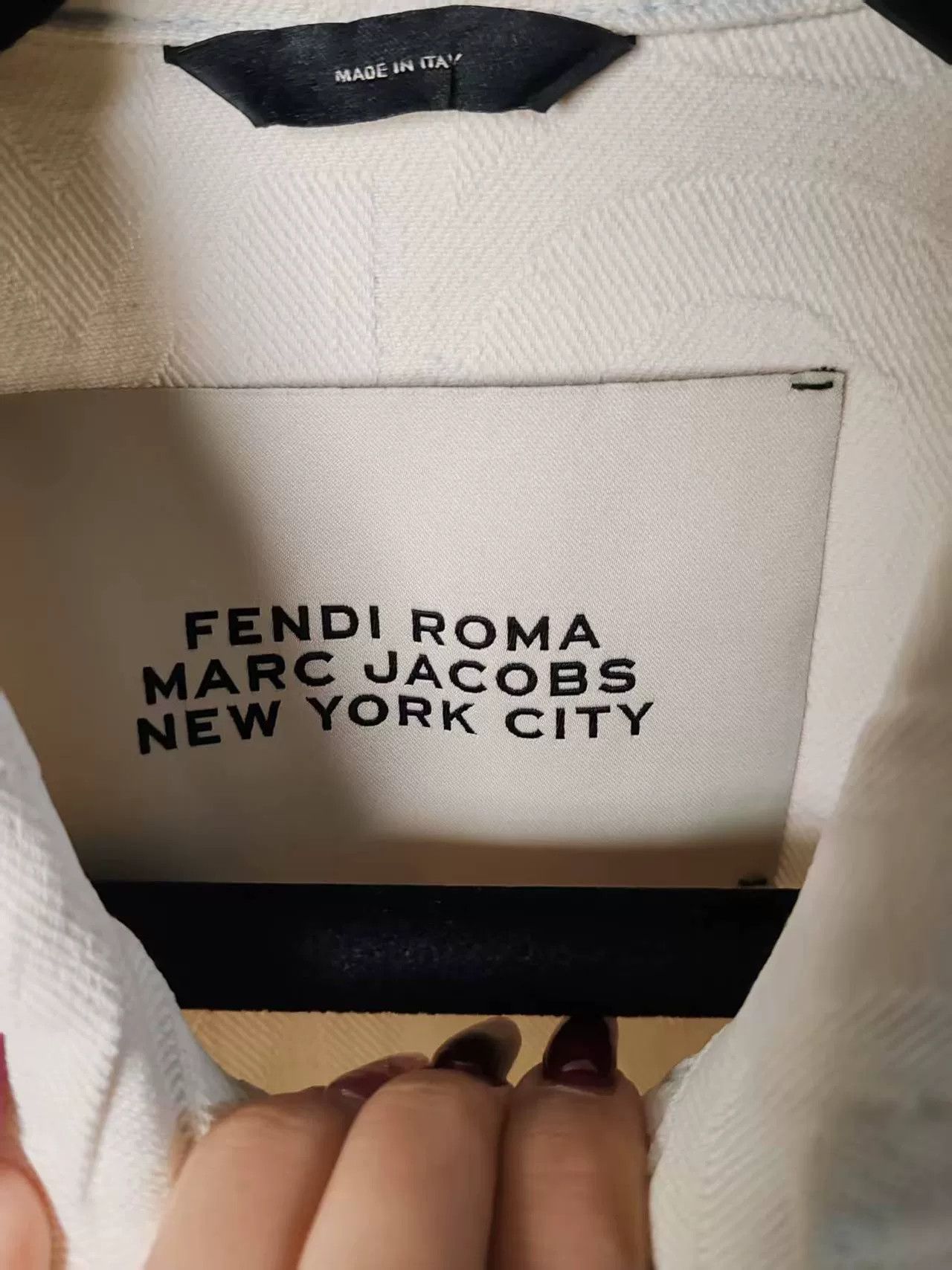 Fendi fendi distressed denim jacket with print Size US M / EU 48-50 / 2 - 4 Thumbnail