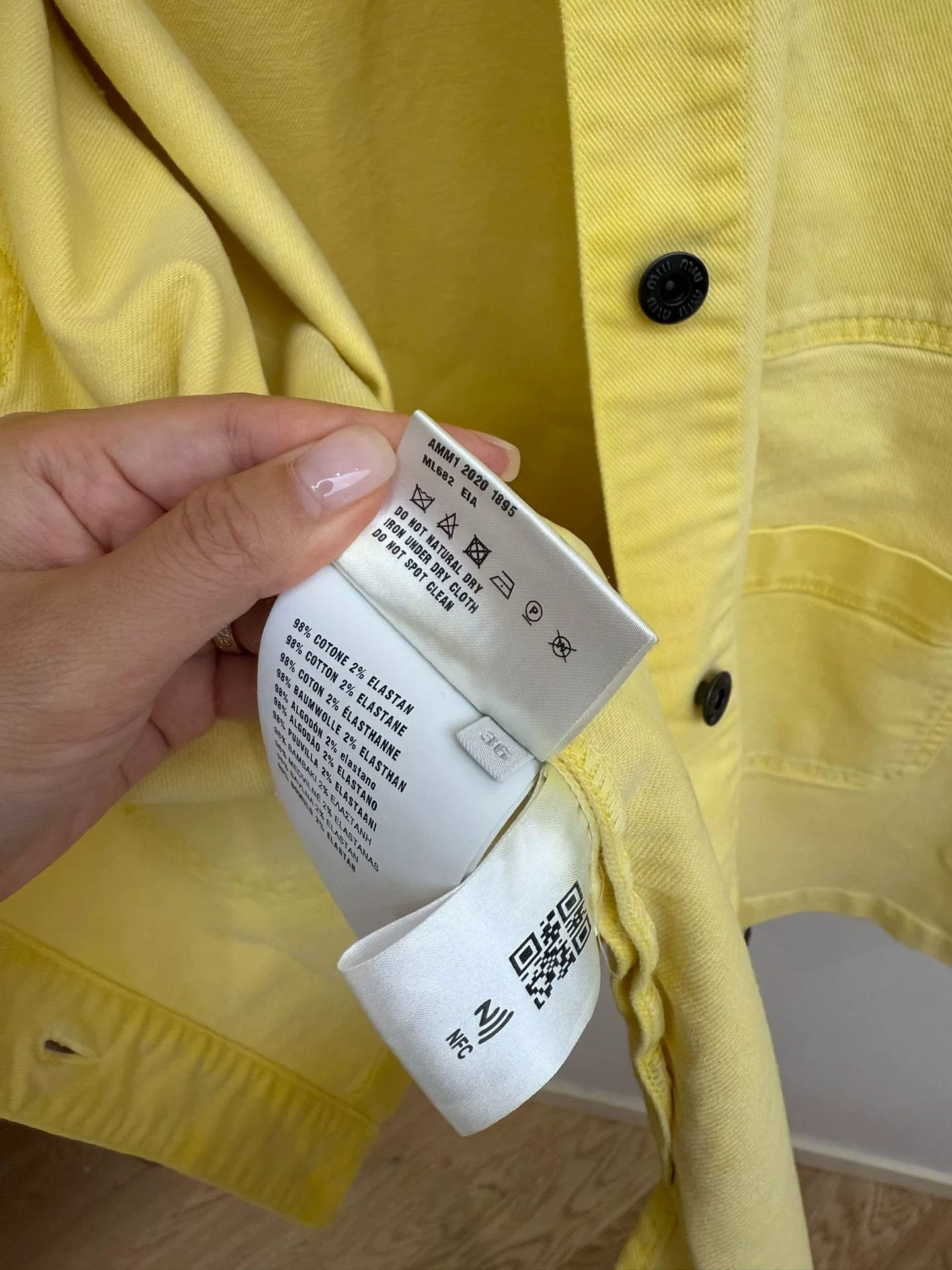 Miu Miu miumiu yellow pocket shirt size 36 Size US S / EU 44-46 / 1 - 8 Thumbnail