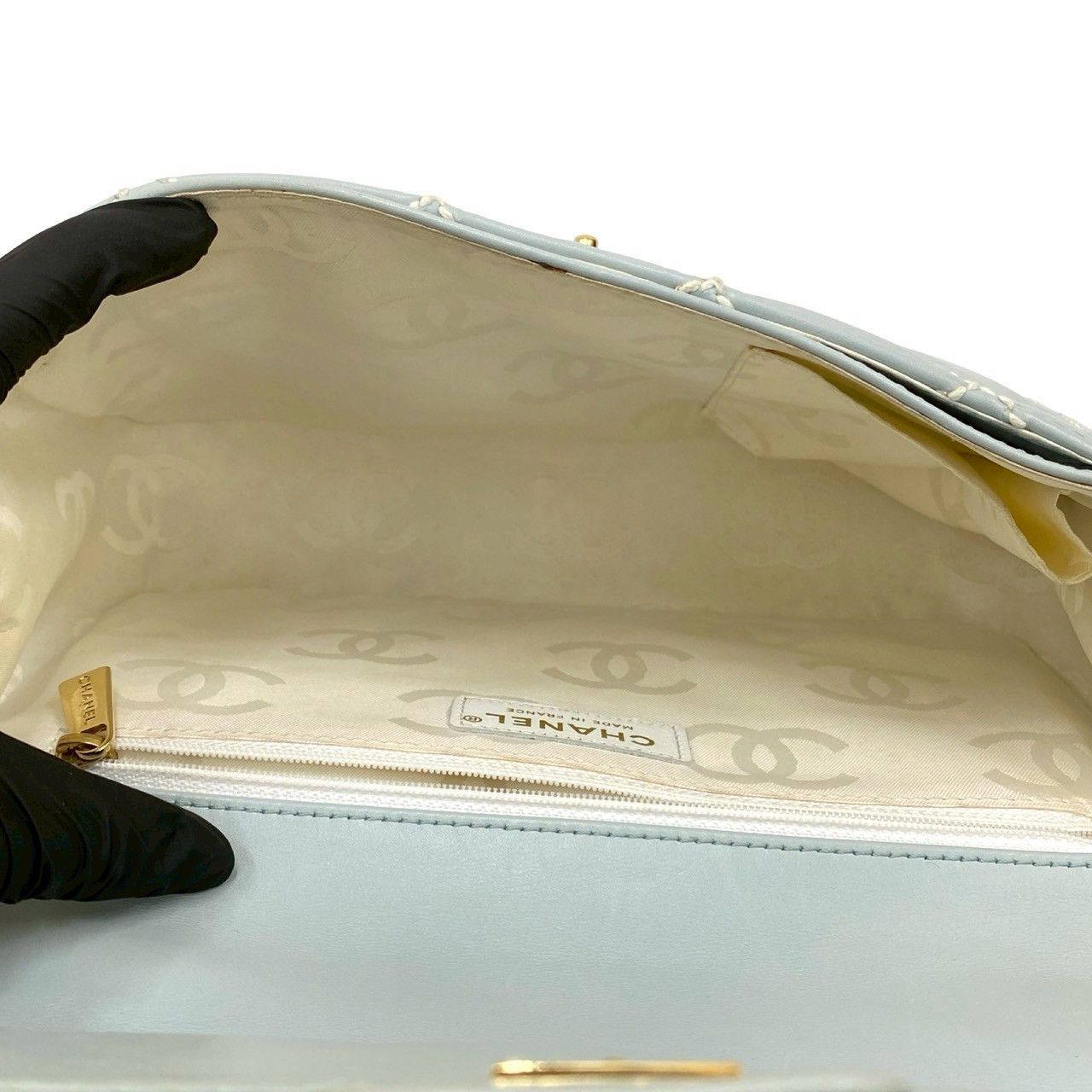 Chanel Chanel Chanel Matelassé Wild Stitch Leather Handbag Leather Handbag DUTY FREE for USA Size ONE SIZE - 10 Thumbnail