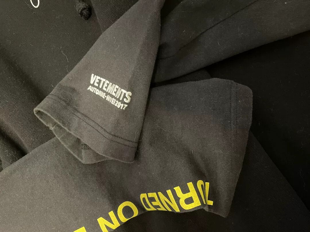 Vetements Vetements Target Logo Black Sweatshirt Size US L / EU 52-54 / 3 - 3 Thumbnail