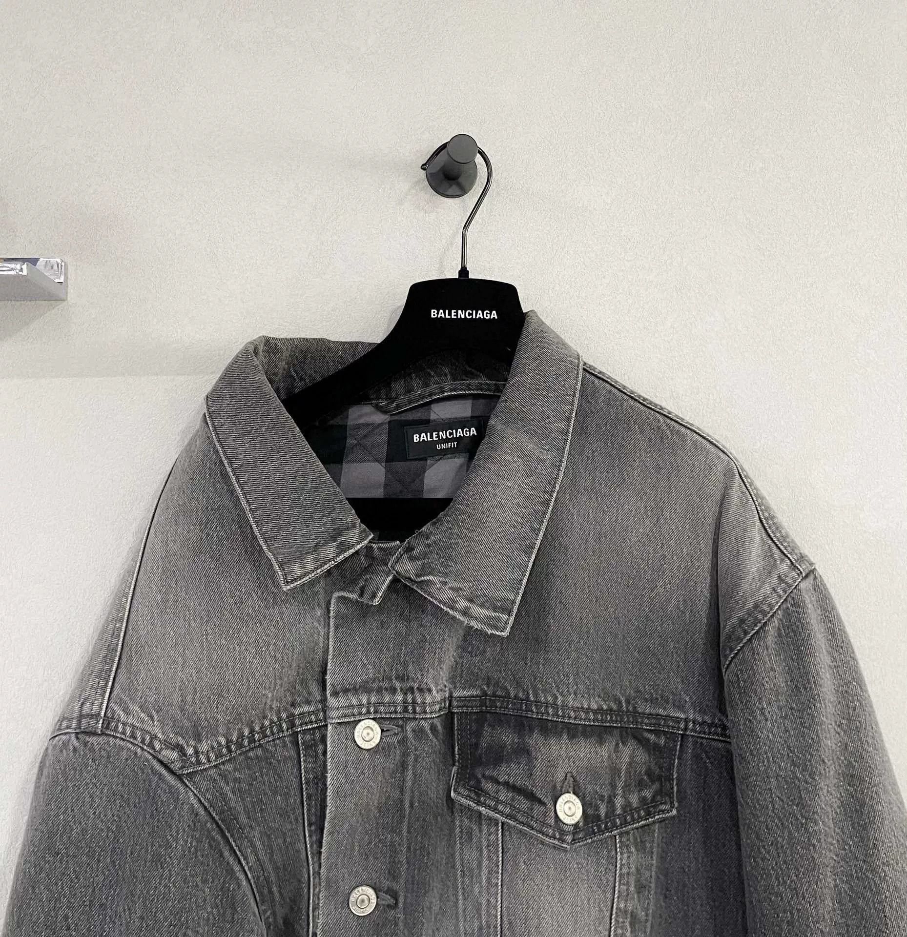 Balenciaga Balenciaga Irregular Denim Jacket Size US XS / EU 42 / 0 - 3 Thumbnail