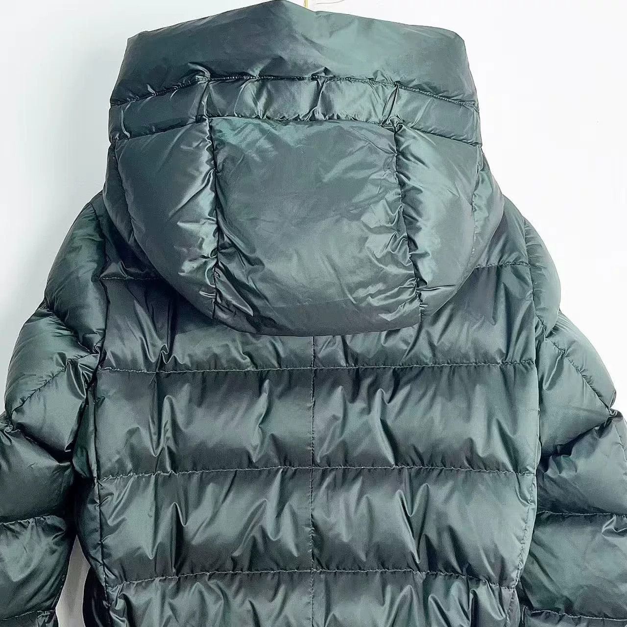 Burberry Burberry Women's Mid-Length Hooded Down Coat Size US XS / EU 42 / 0 - 6 Thumbnail