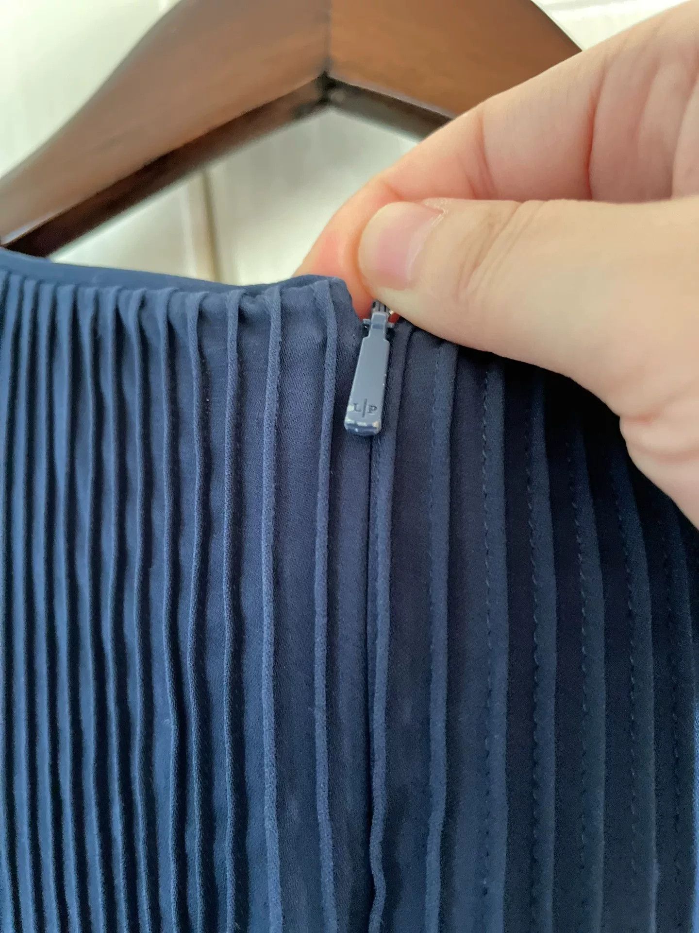Loro Piana Loro Piana Silk Pleated Dress Size US L / EU 52-54 / 3 - 2 Thumbnail