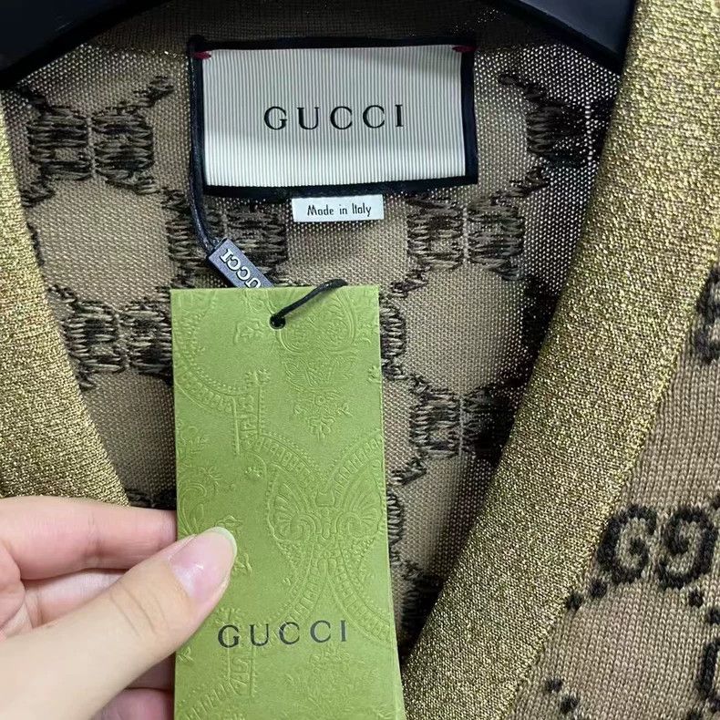 Gucci Gucci Gold Logo V-Neck Knit Cardigan Size US S / EU 44-46 / 1 - 3 Thumbnail