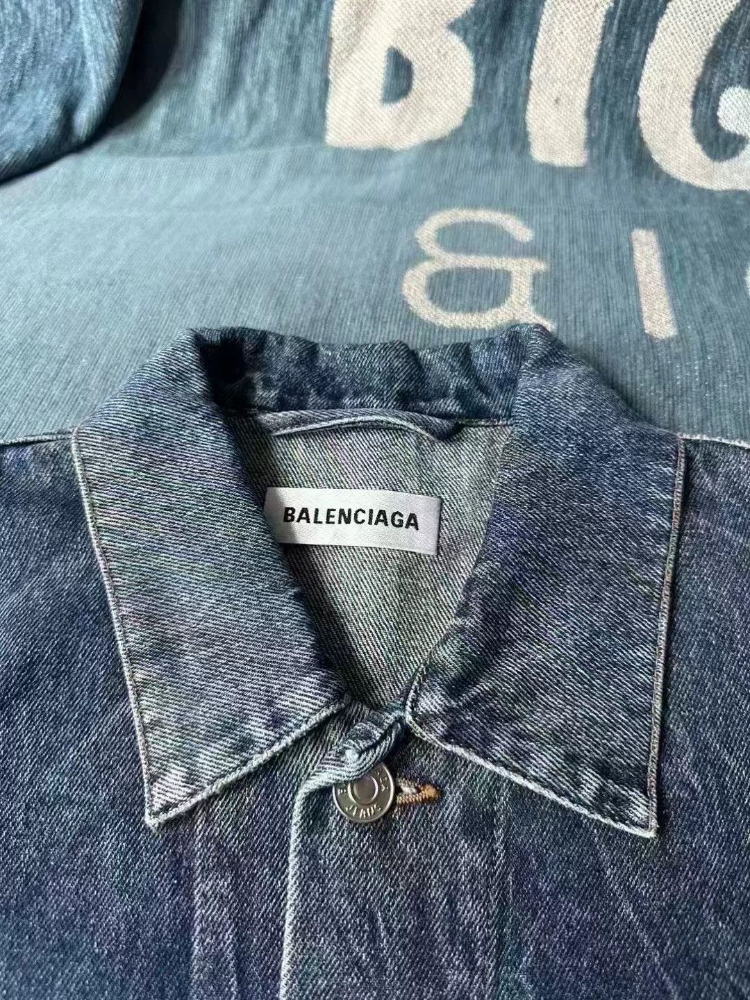 Balenciaga Balenciaga Back Logo Denim Jacket Size US XS / EU 42 / 0 - 3 Thumbnail