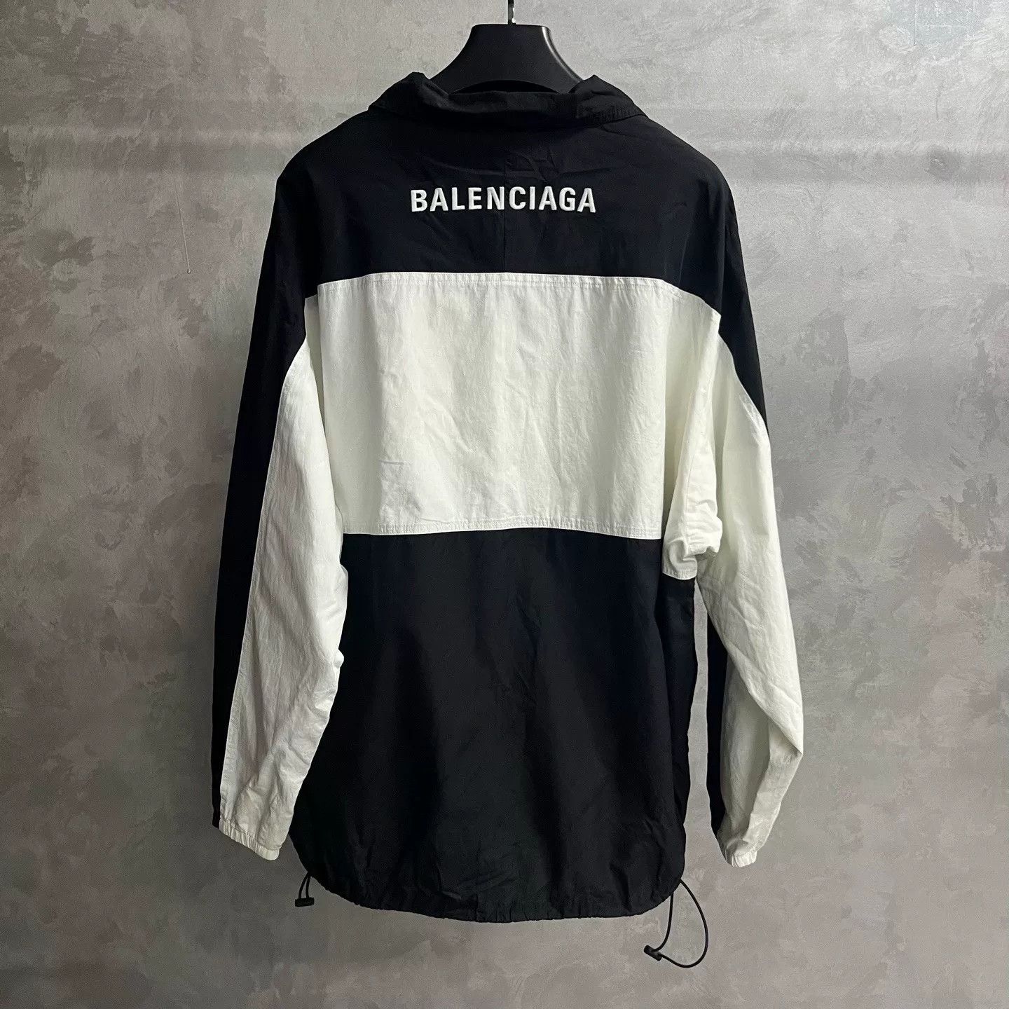 Balenciaga Balenciaga Black White Windbreaker Jacket Size US XS / EU 42 / 0 - 2 Thumbnail