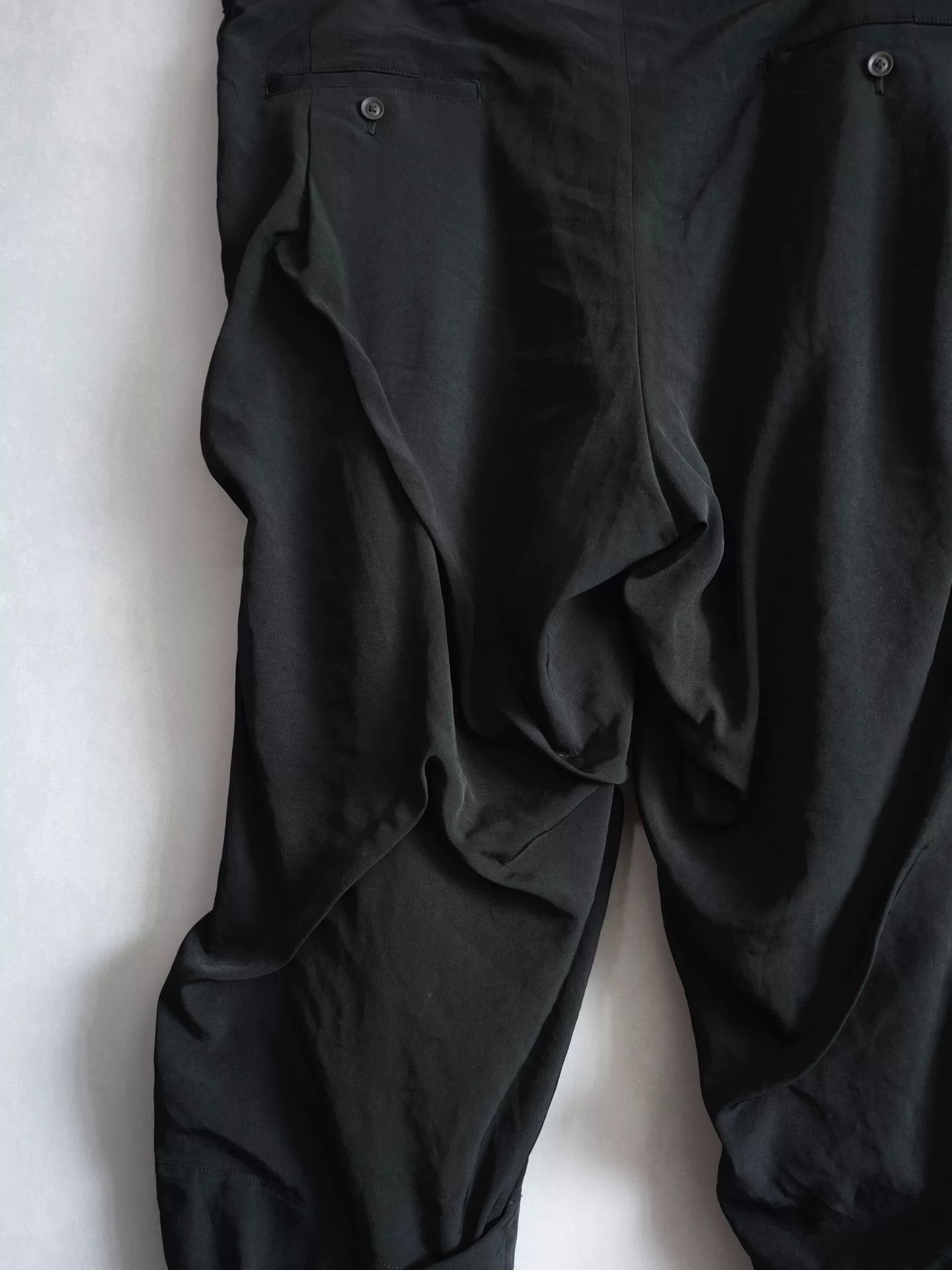 Yohji Yamamoto Yohji Yamamoto Irregular Pleated Trousers Size US 30 / EU 46 - 8 Thumbnail