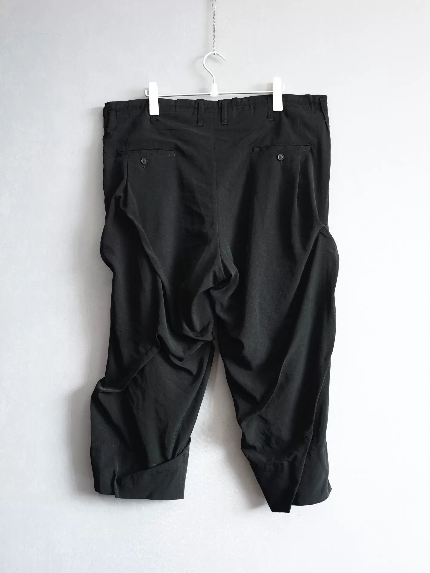 Yohji Yamamoto Yohji Yamamoto Irregular Pleated Trousers Size US 30 / EU 46 - 2 Thumbnail