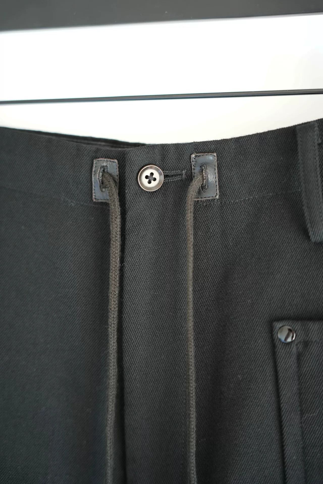 Yohji Yamamoto Yohji Yamamoto 2005 Black Drawstring Pants Size US 28 / EU 44 - 4 Thumbnail