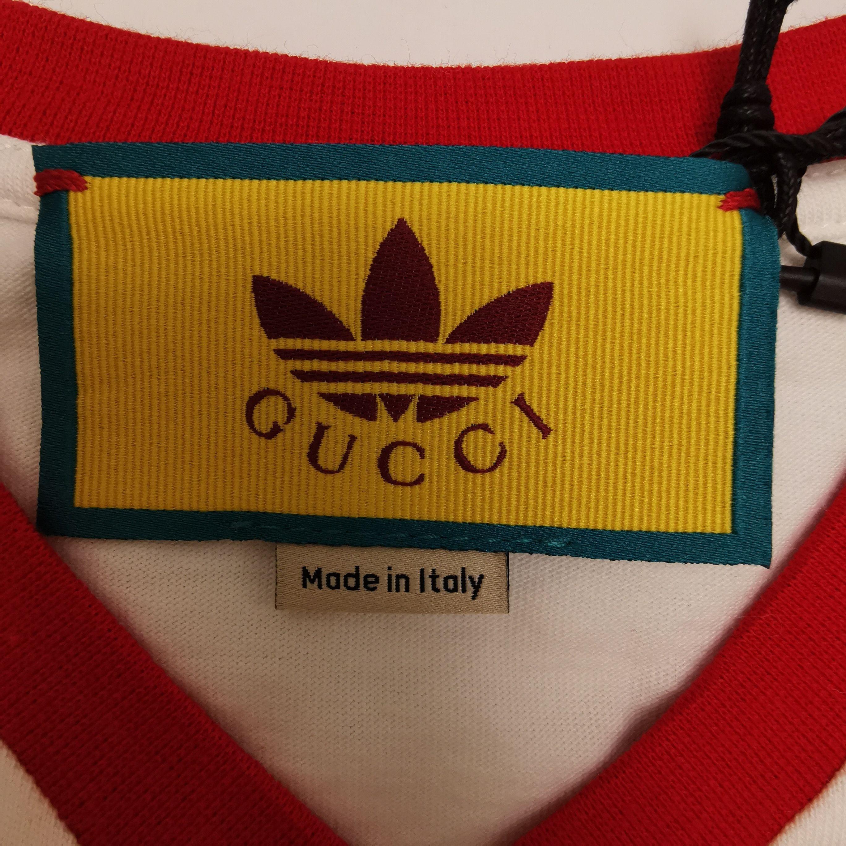 Gucci Gucci x adidas V-Neck Logo T-Shirt XS Size XS / US 0-2 / IT 36-38 - 11 Thumbnail