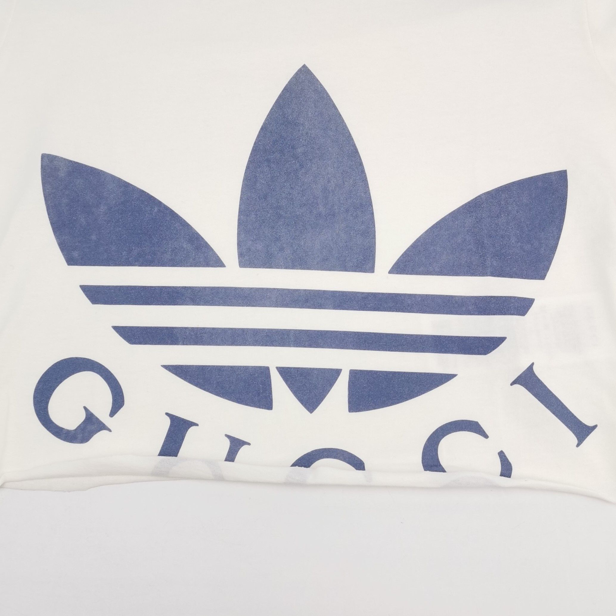 Gucci Gucci x adidas Collab Cropped V-Neck Logo T-Shirt XS Size XS / US 0-2 / IT 36-38 - 6 Thumbnail