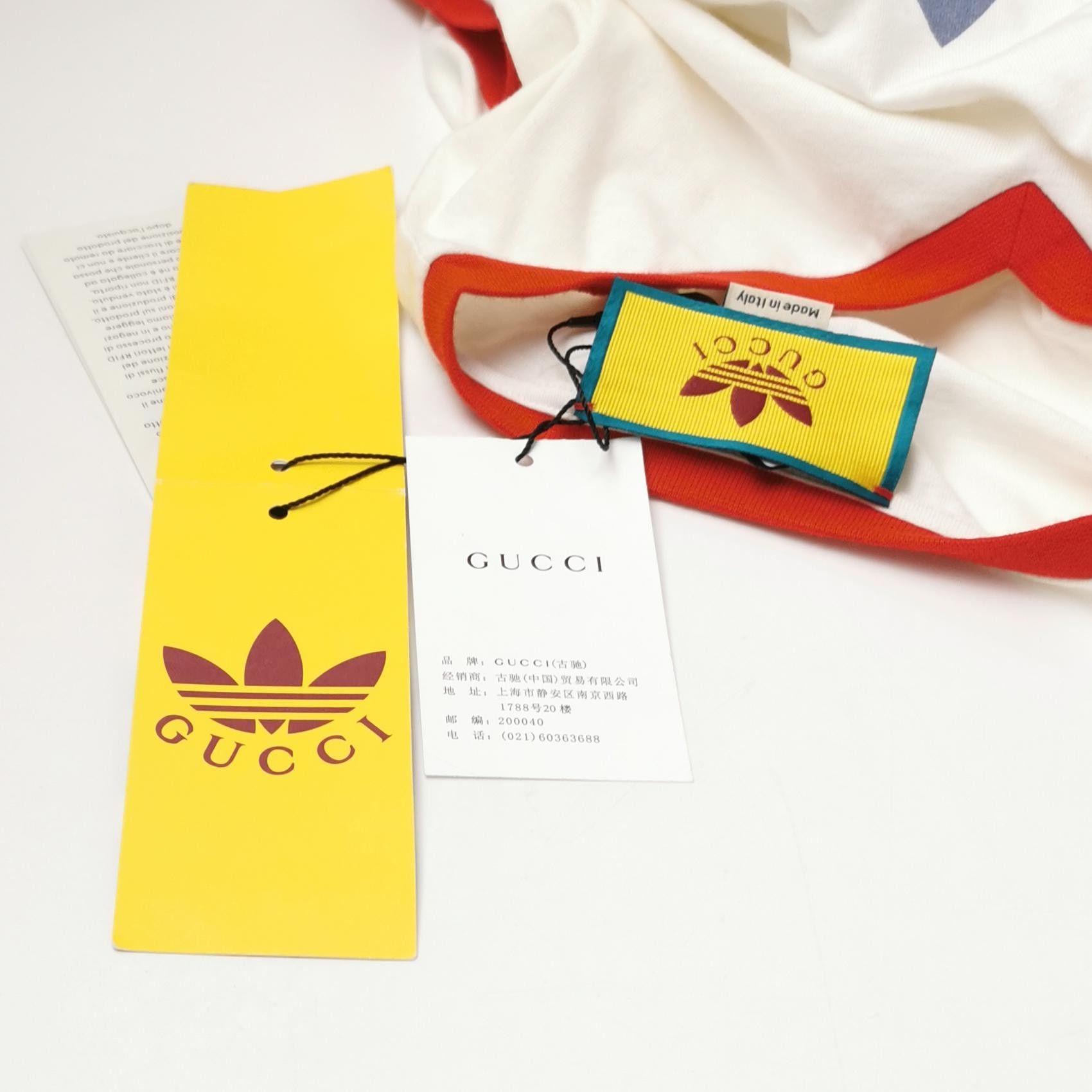 Gucci Gucci x adidas Collab Cropped V-Neck Logo T-Shirt XS Size XS / US 0-2 / IT 36-38 - 7 Thumbnail