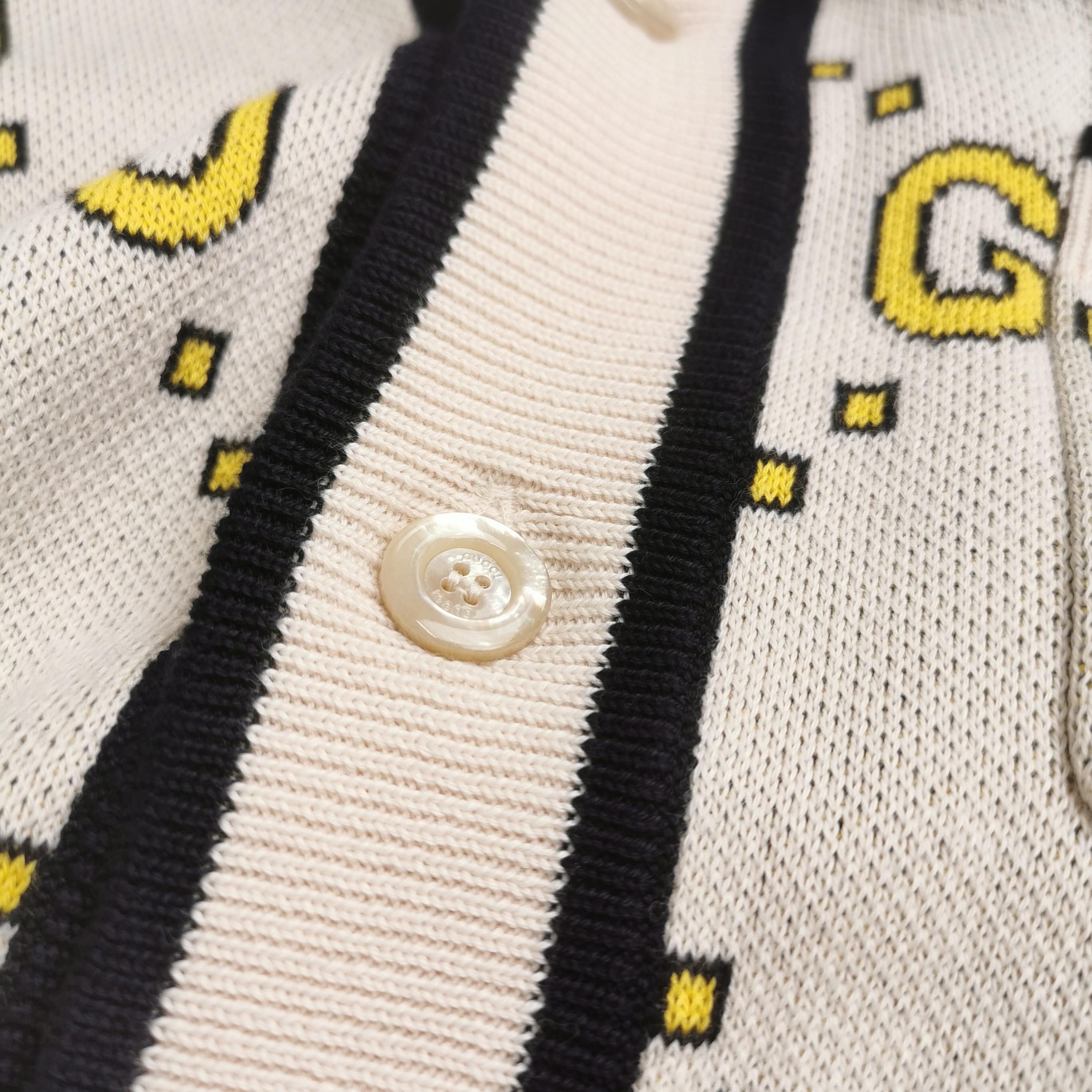 Gucci Gucci Size S GG Print Short-Sleeve Collared Jacket Size US S / EU 44-46 / 1 - 5 Thumbnail