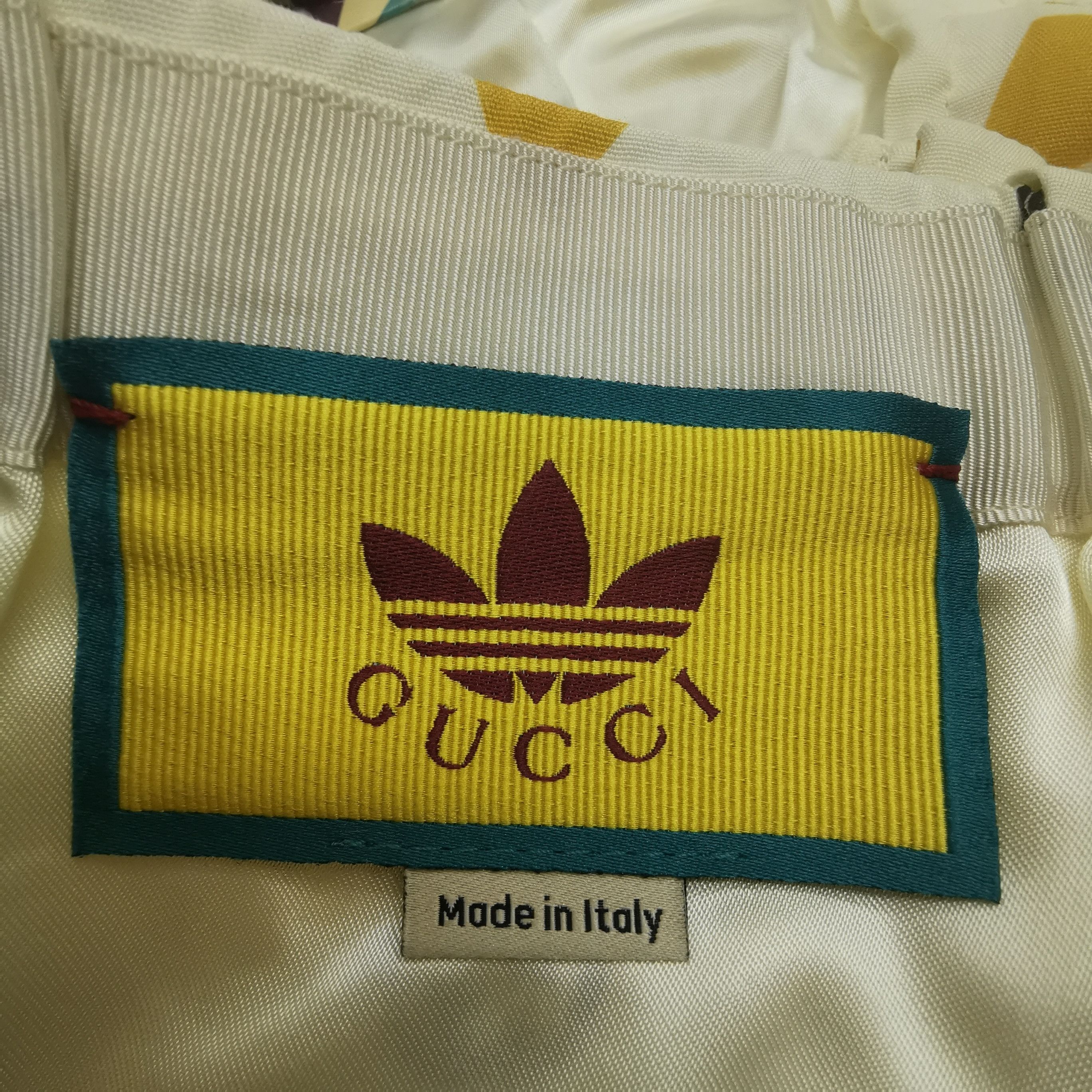 Gucci Gucci x adidas Collaborative Yellow Logo Shorts XXL Size 42" / US 20 - 14 Thumbnail