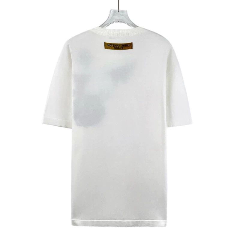 Louis Vuitton Louis Vuitton White Paper Plane Graphic T-shirt Size US S / EU 44-46 / 1 - 2 Thumbnail